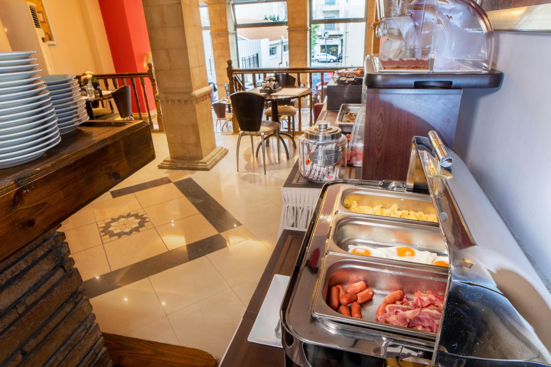 Argo Hotel Piraeus - Photo 98