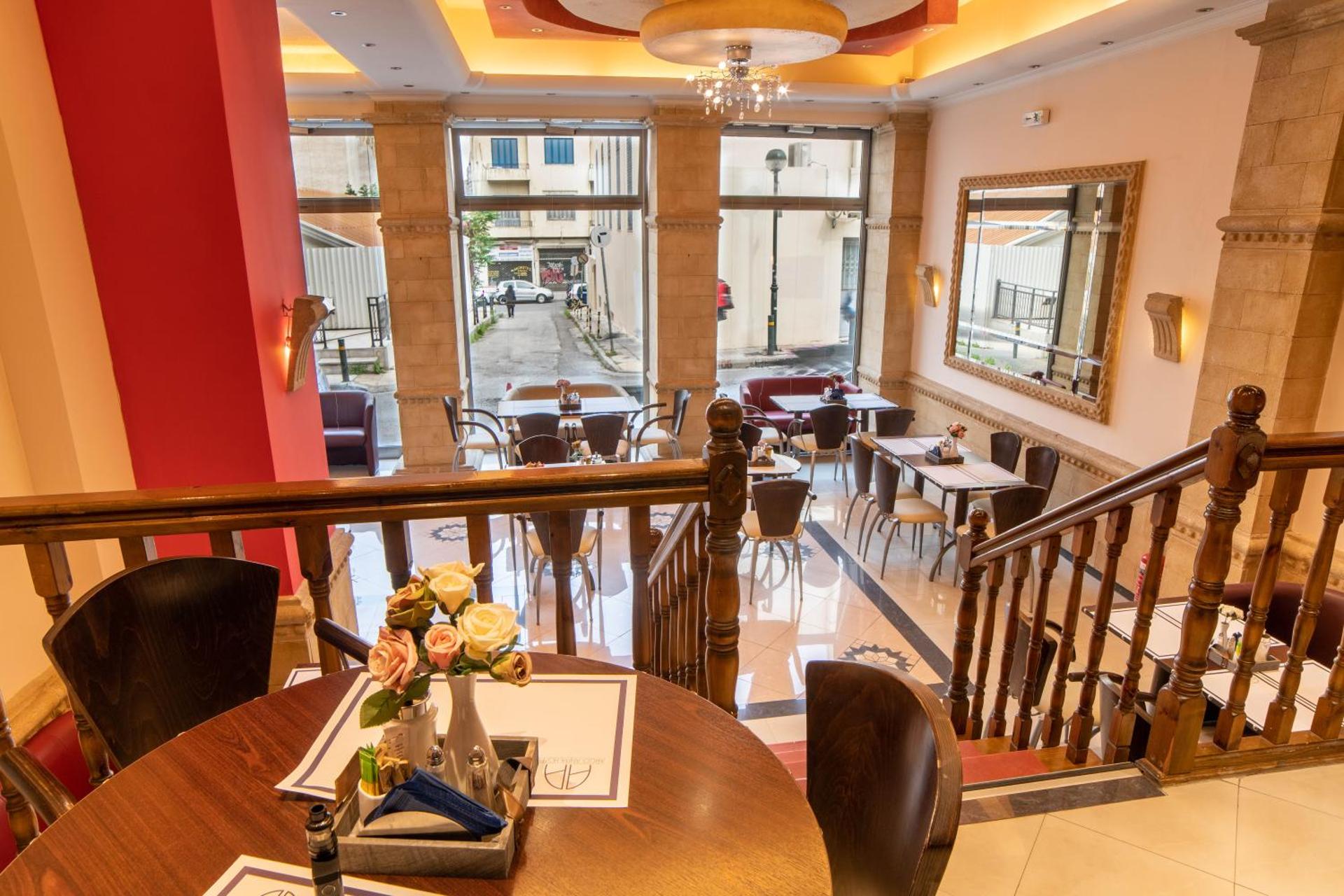 Argo Hotel Piraeus - Photo 97