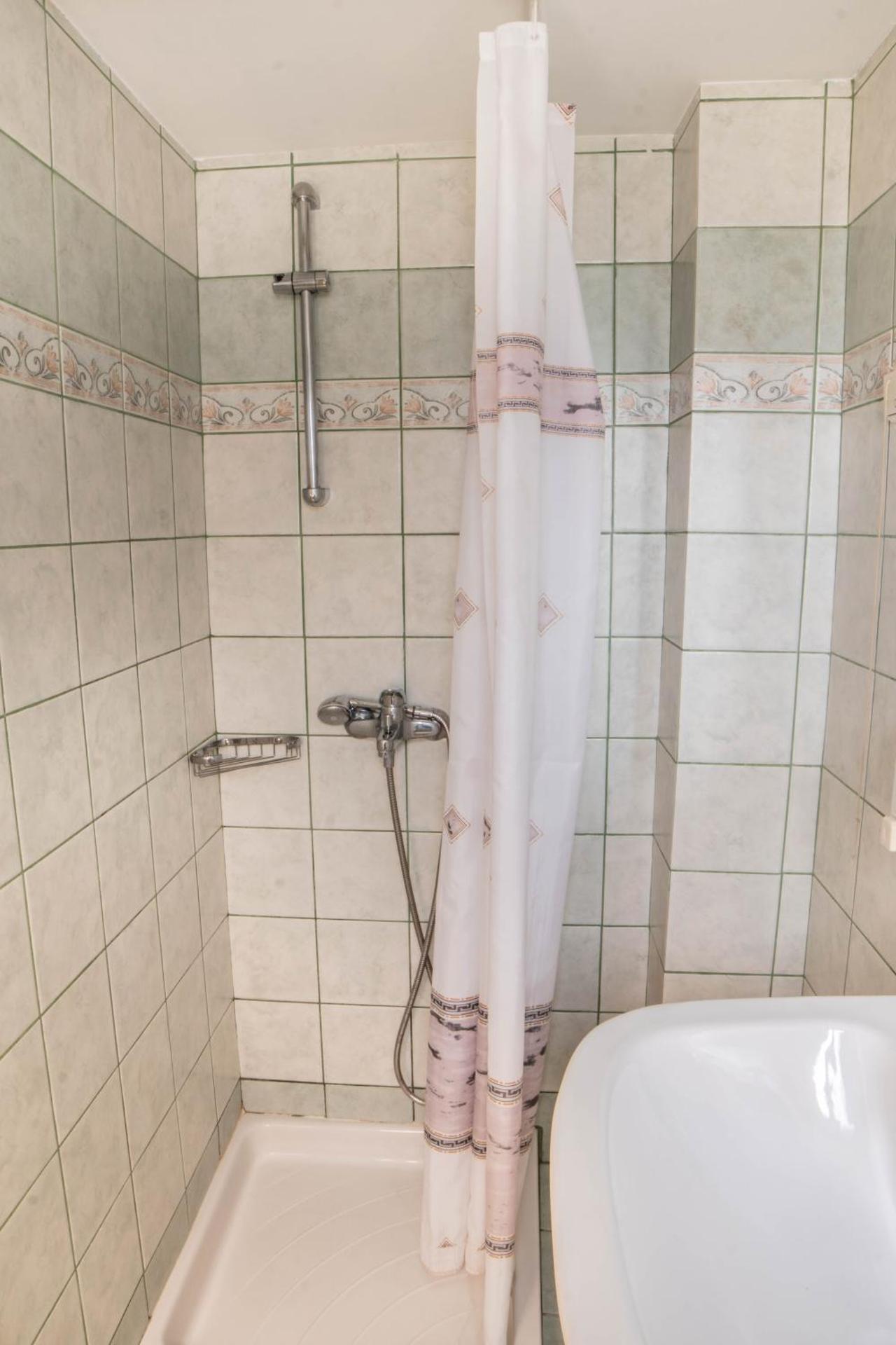 Anita Hotel - Photo 125