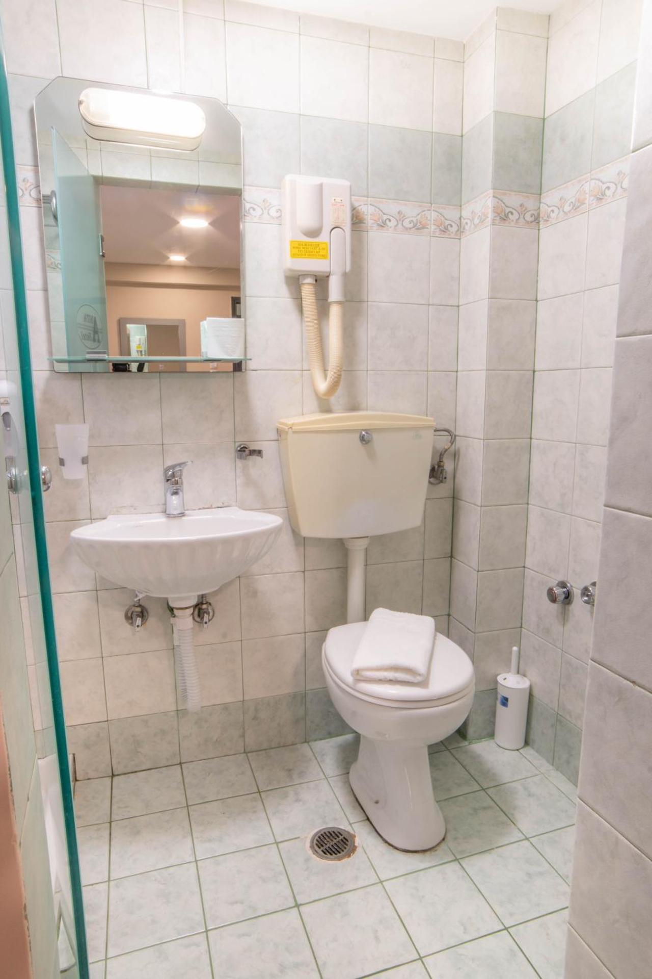 Anita Hotel - Photo 51