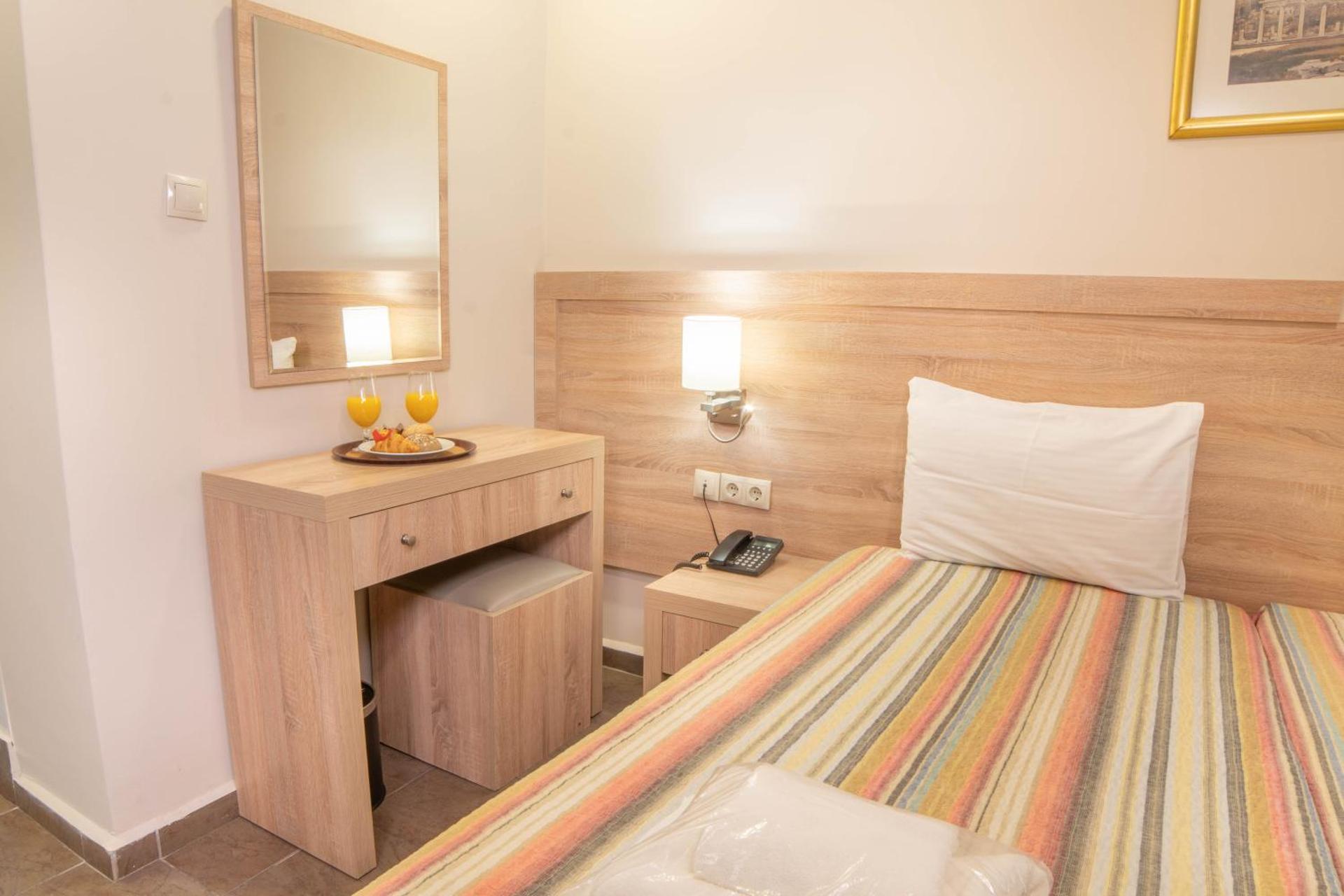 Anita Hotel - Photo 72