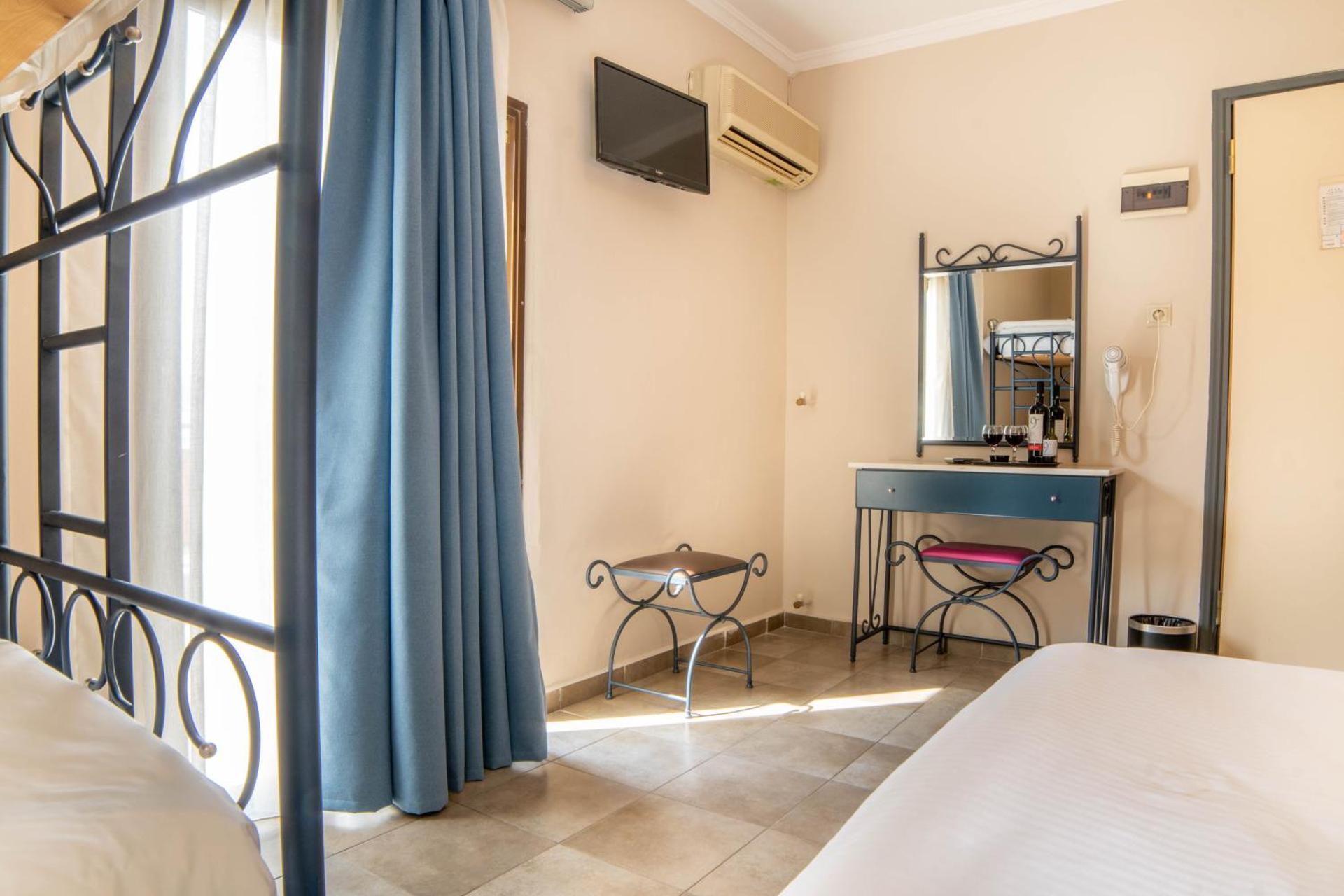 Anita Hotel - Photo 87