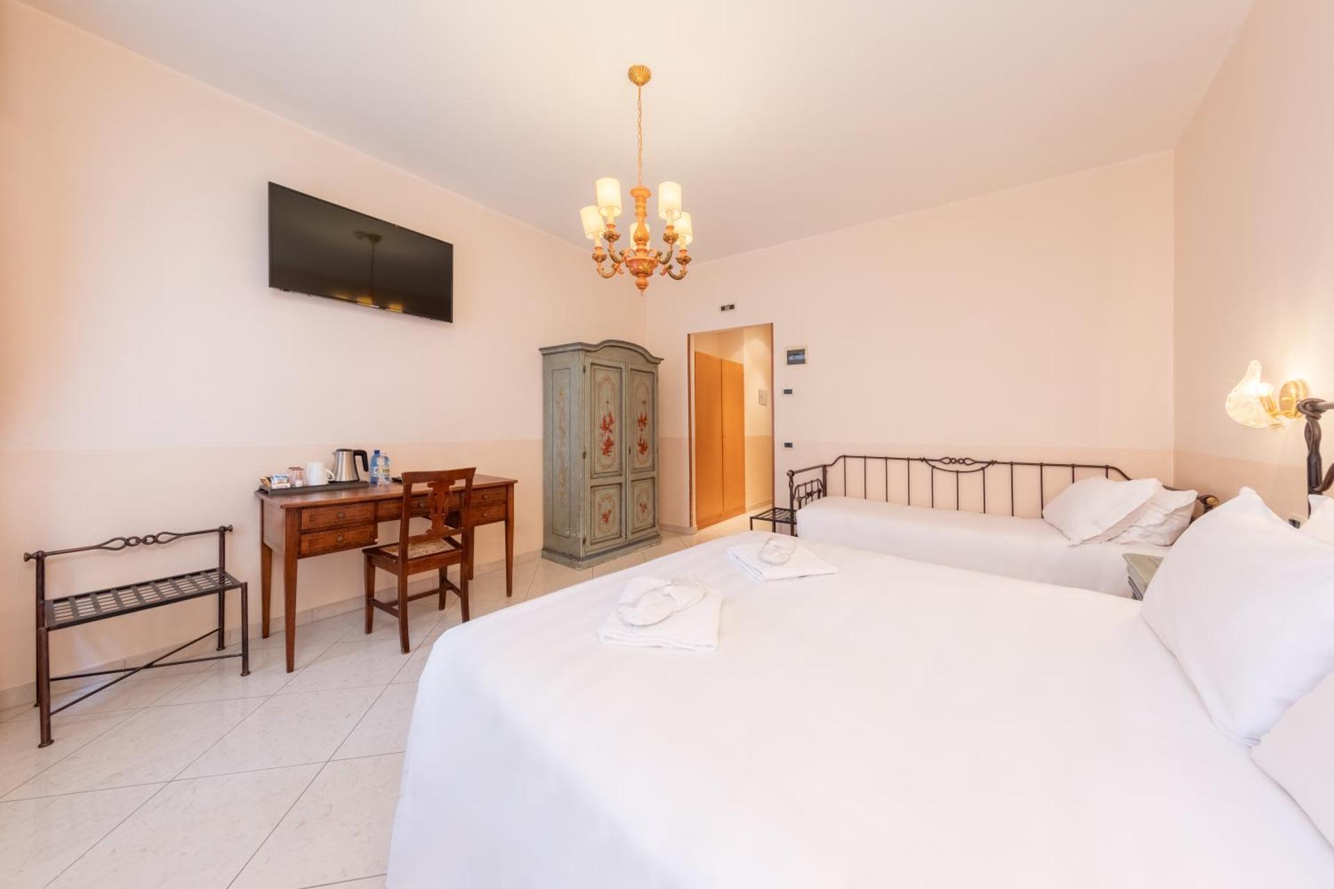 La Locandiera - Photo 48