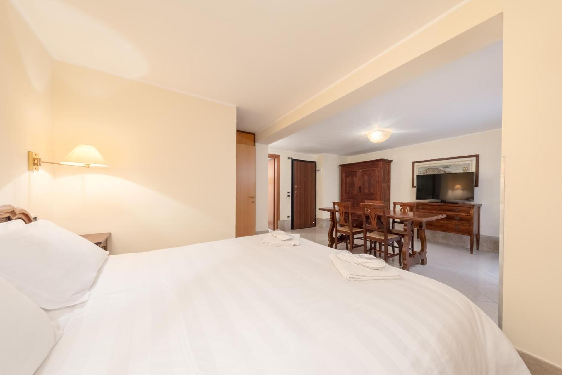 La Locandiera - Photo 3