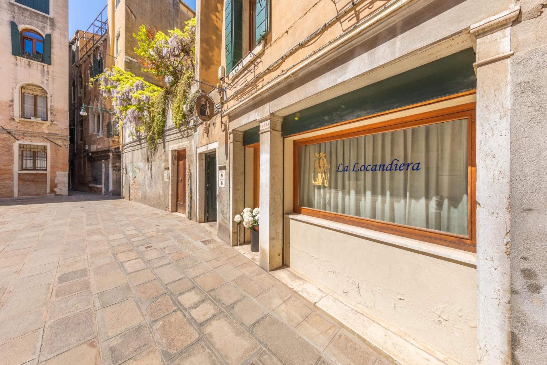 La Locandiera - Photo 14