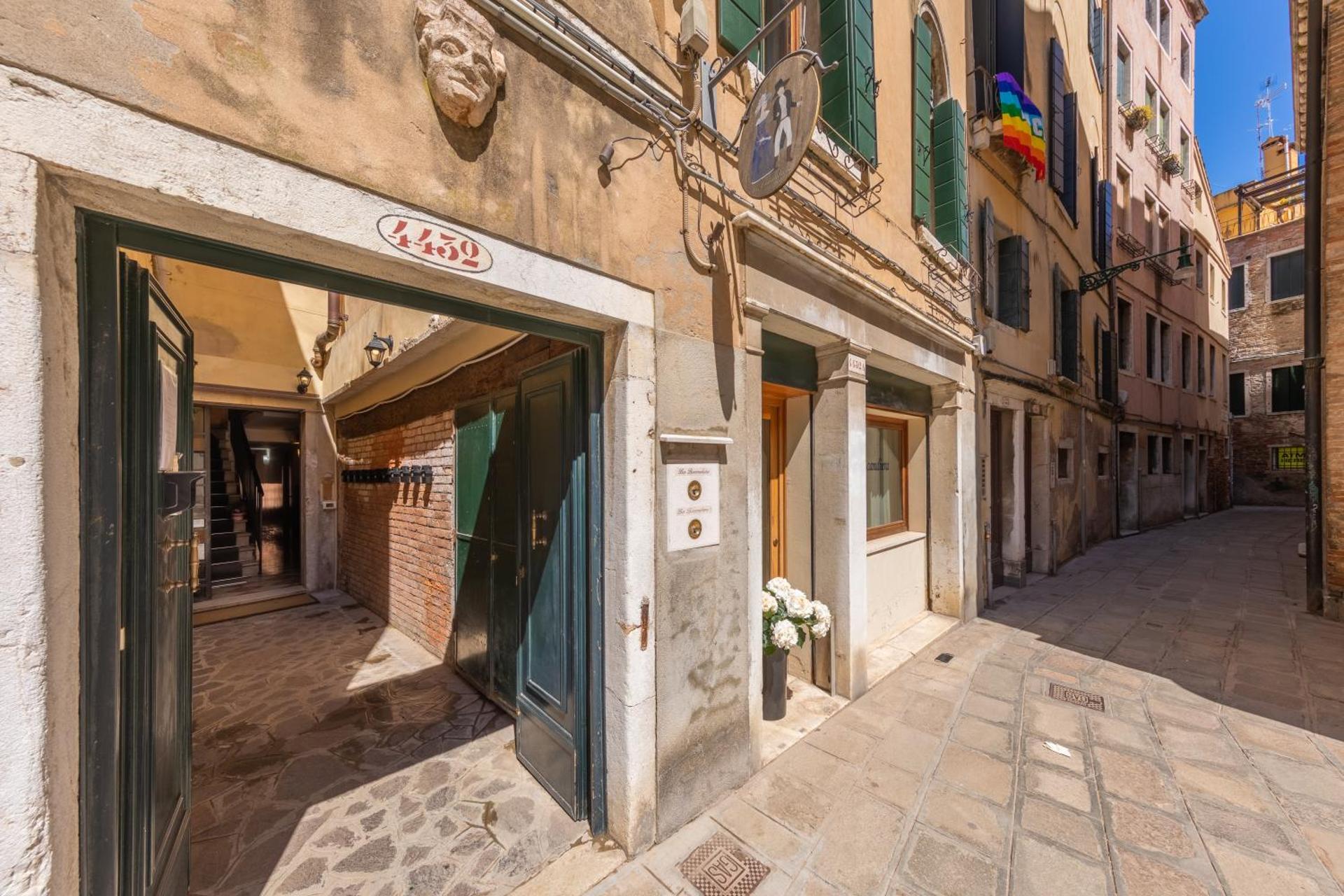 La Locandiera - Photo 12