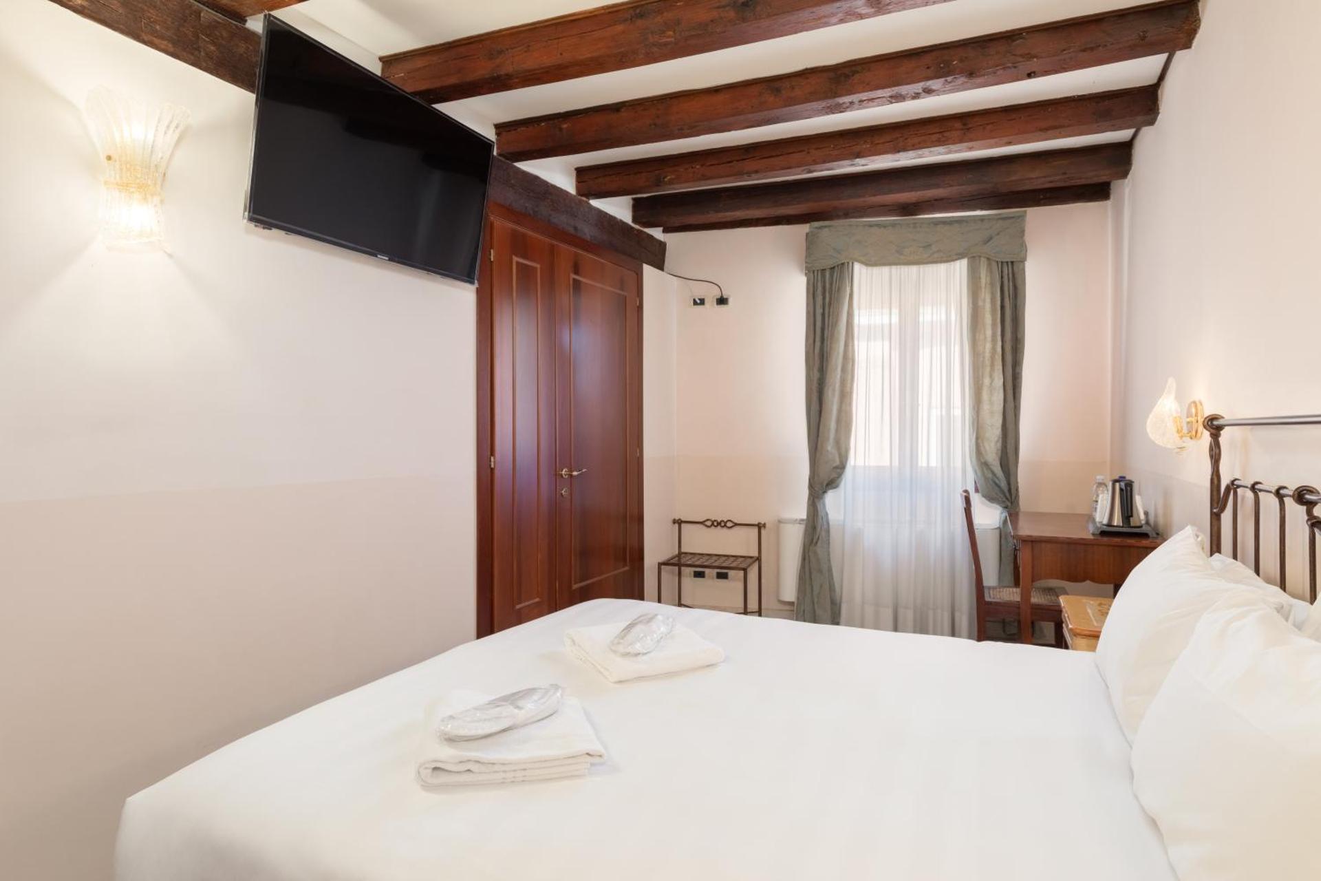 La Locandiera - Photo 38