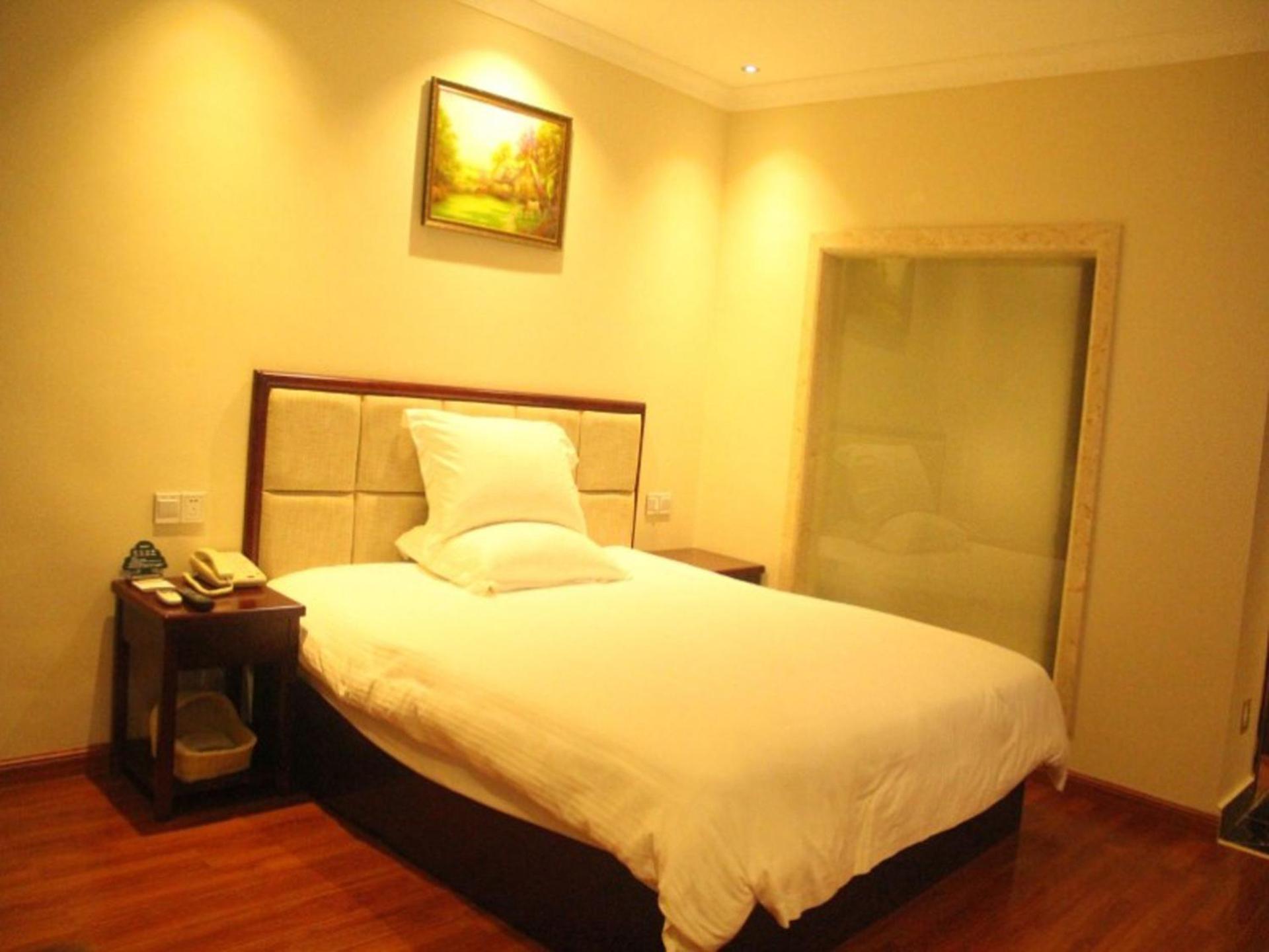 GreenTree Inn Guangzhou Panyu Chimelong Paradise Business Hotel - Photo 36