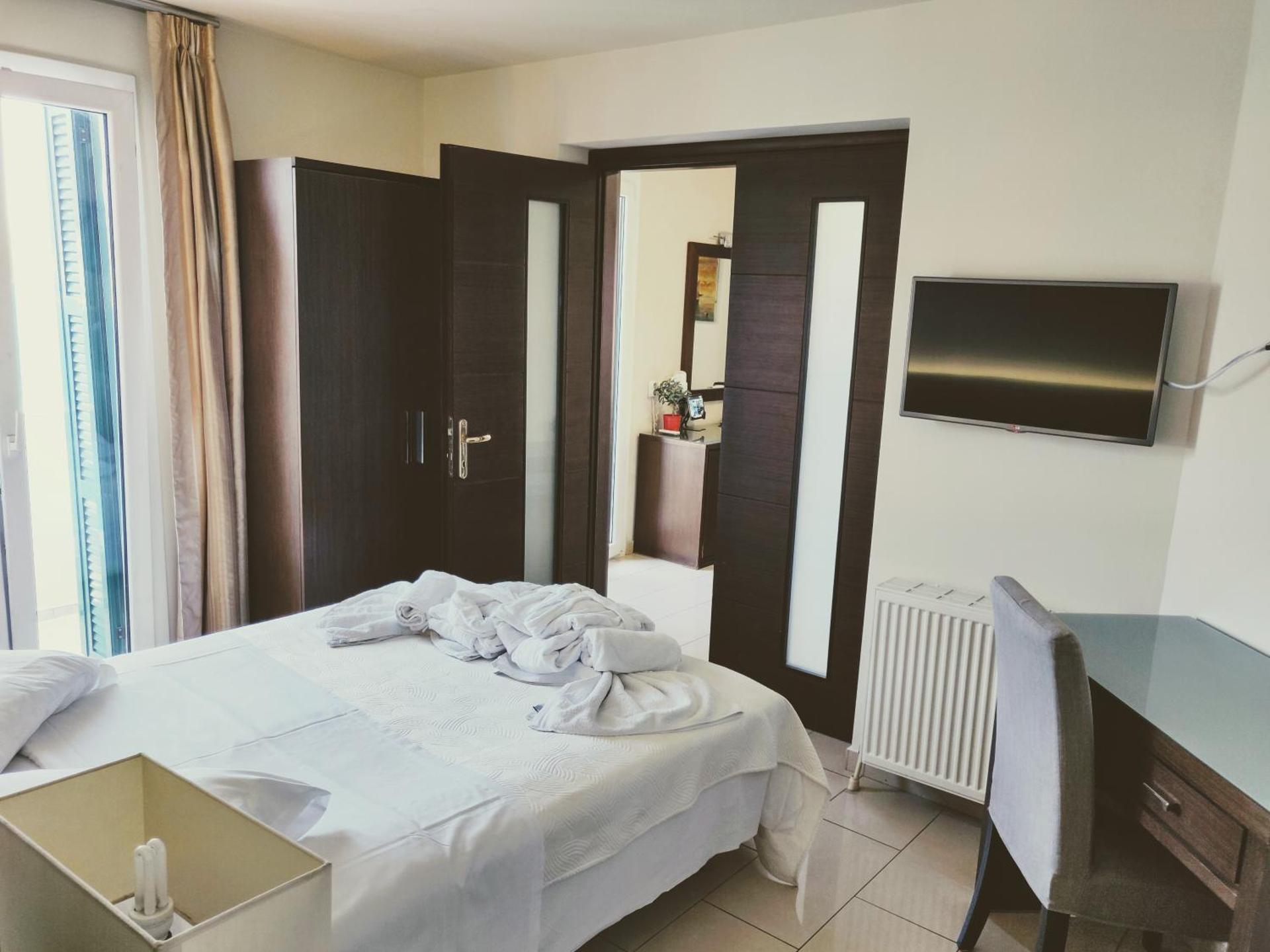 The Manessi City Boutique Hotel - Photo 7