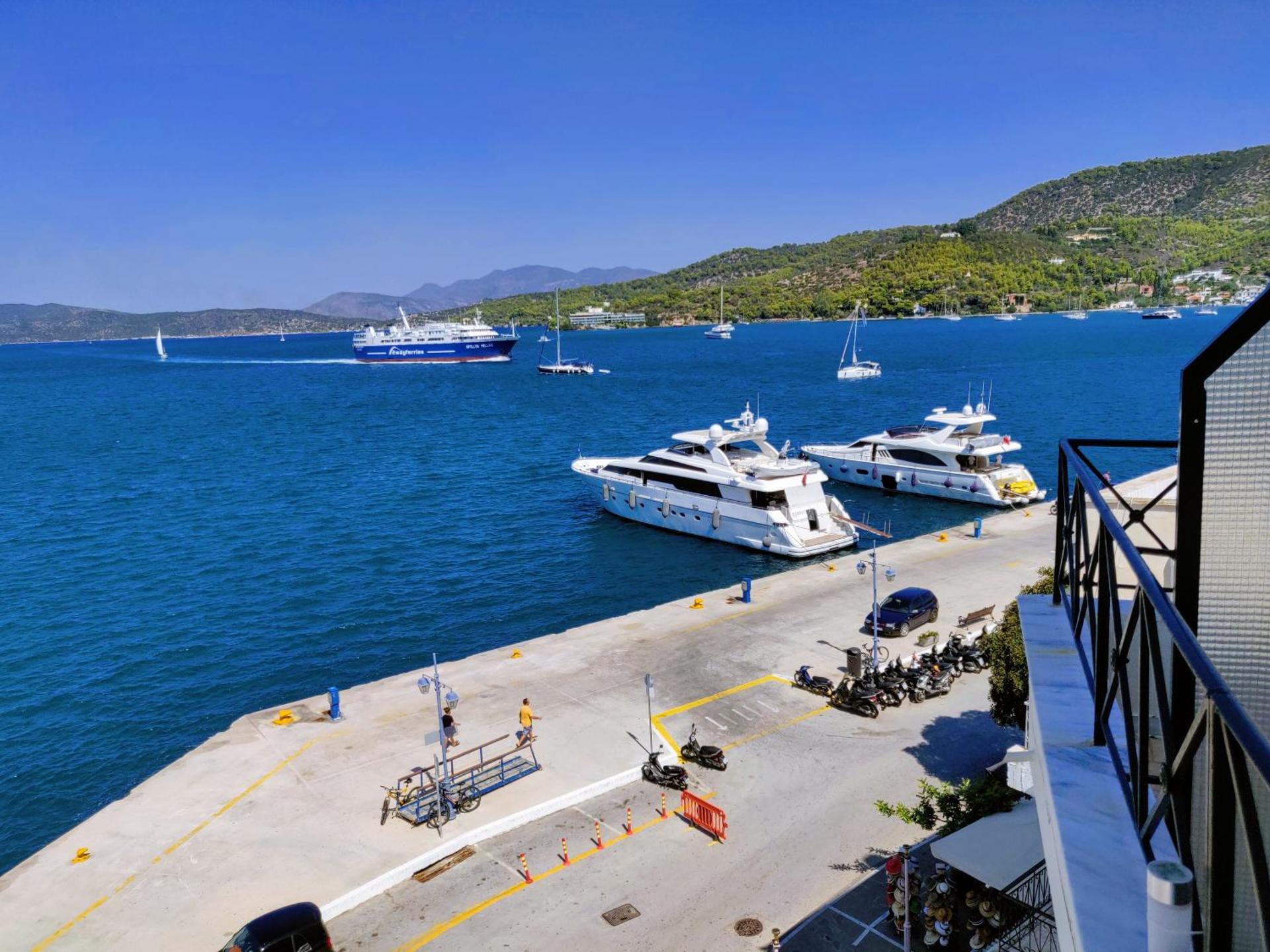 The Manessi City Boutique Hotel - Photo 4