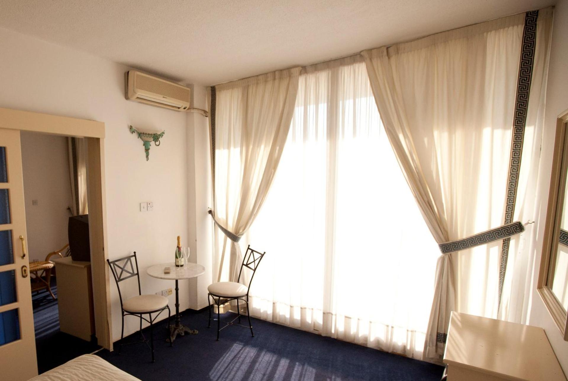 Sylva Hotel - Photo 40