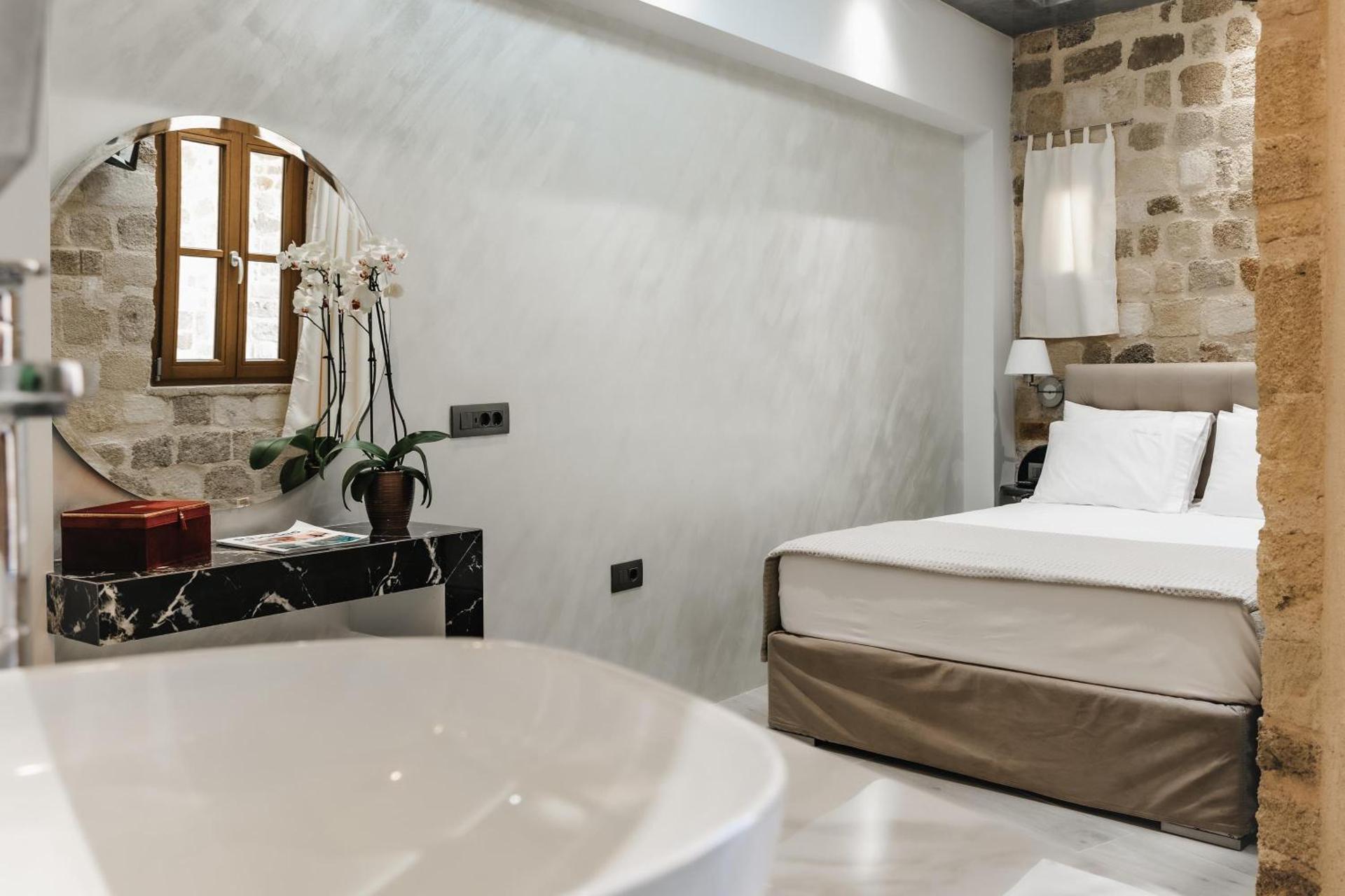 Chateau Anax Luxury suites - Photo 8
