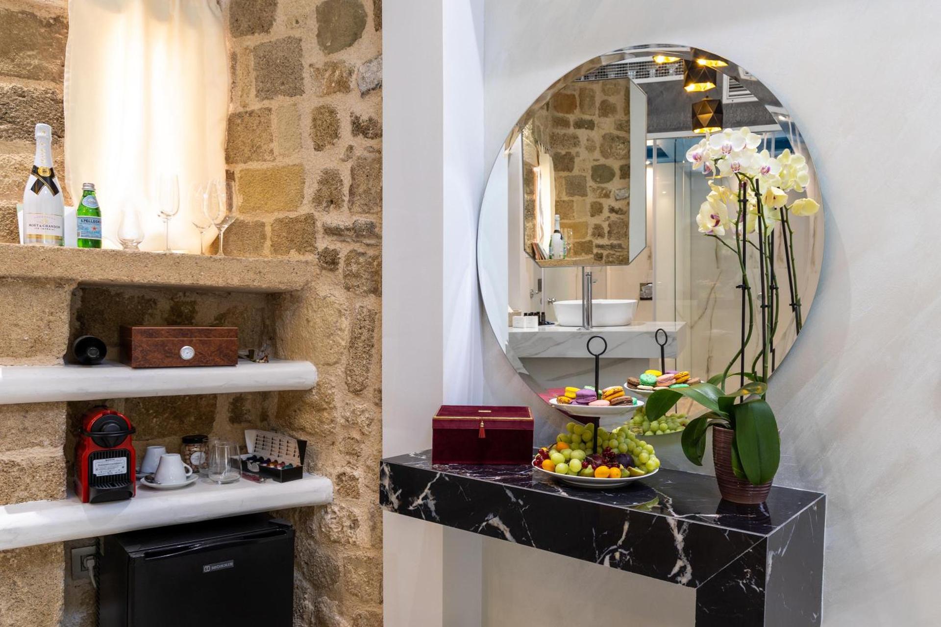 Chateau Anax Luxury suites - Photo 14