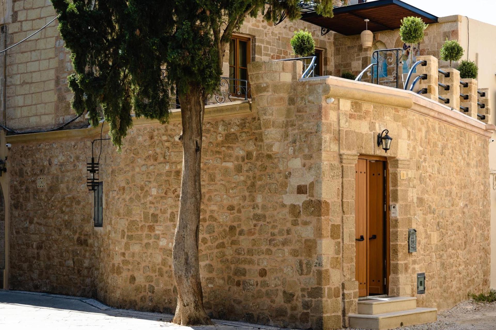 Chateau Anax Luxury suites - Photo 26