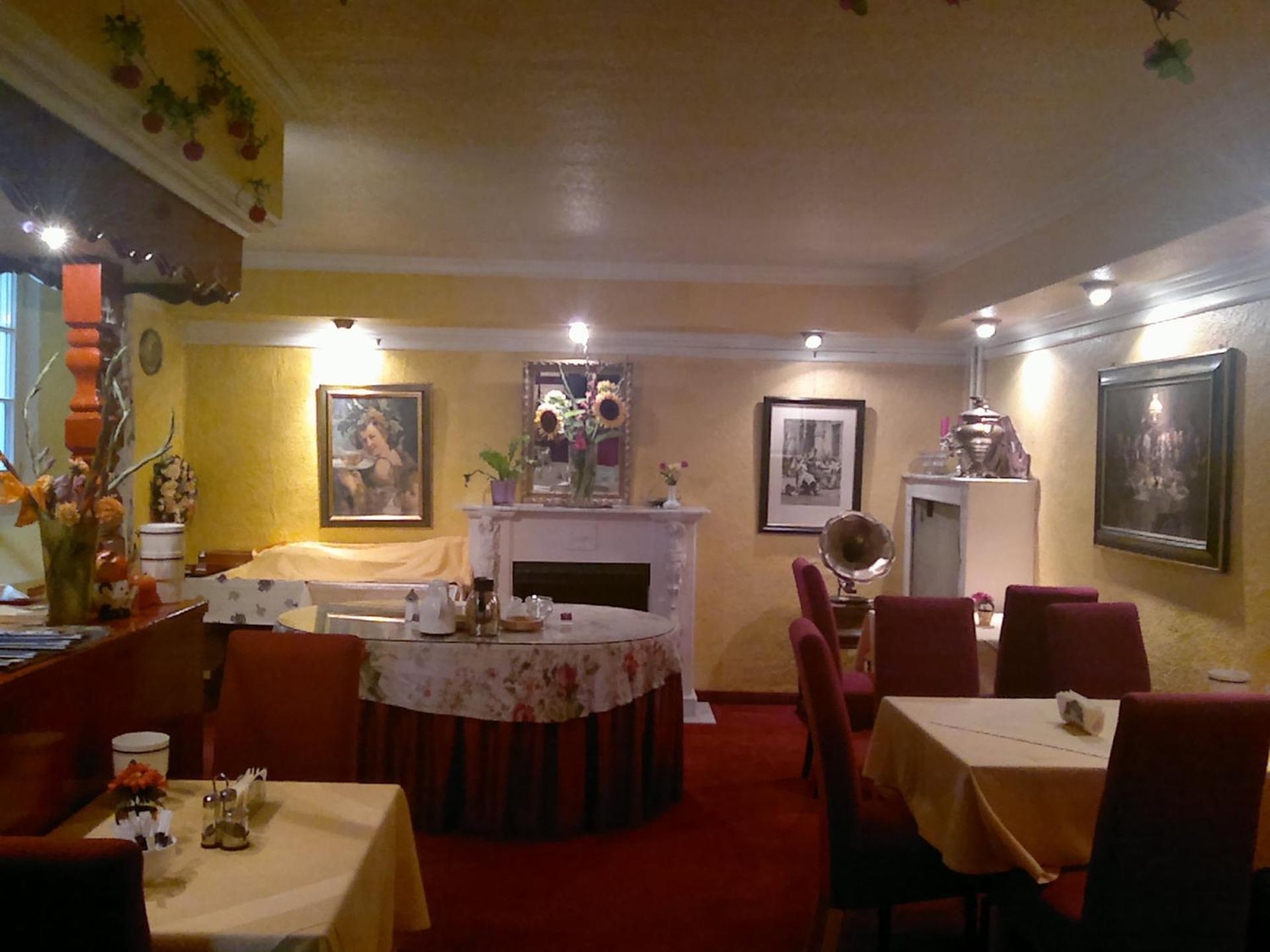 Hotel Galleria - Photo 25