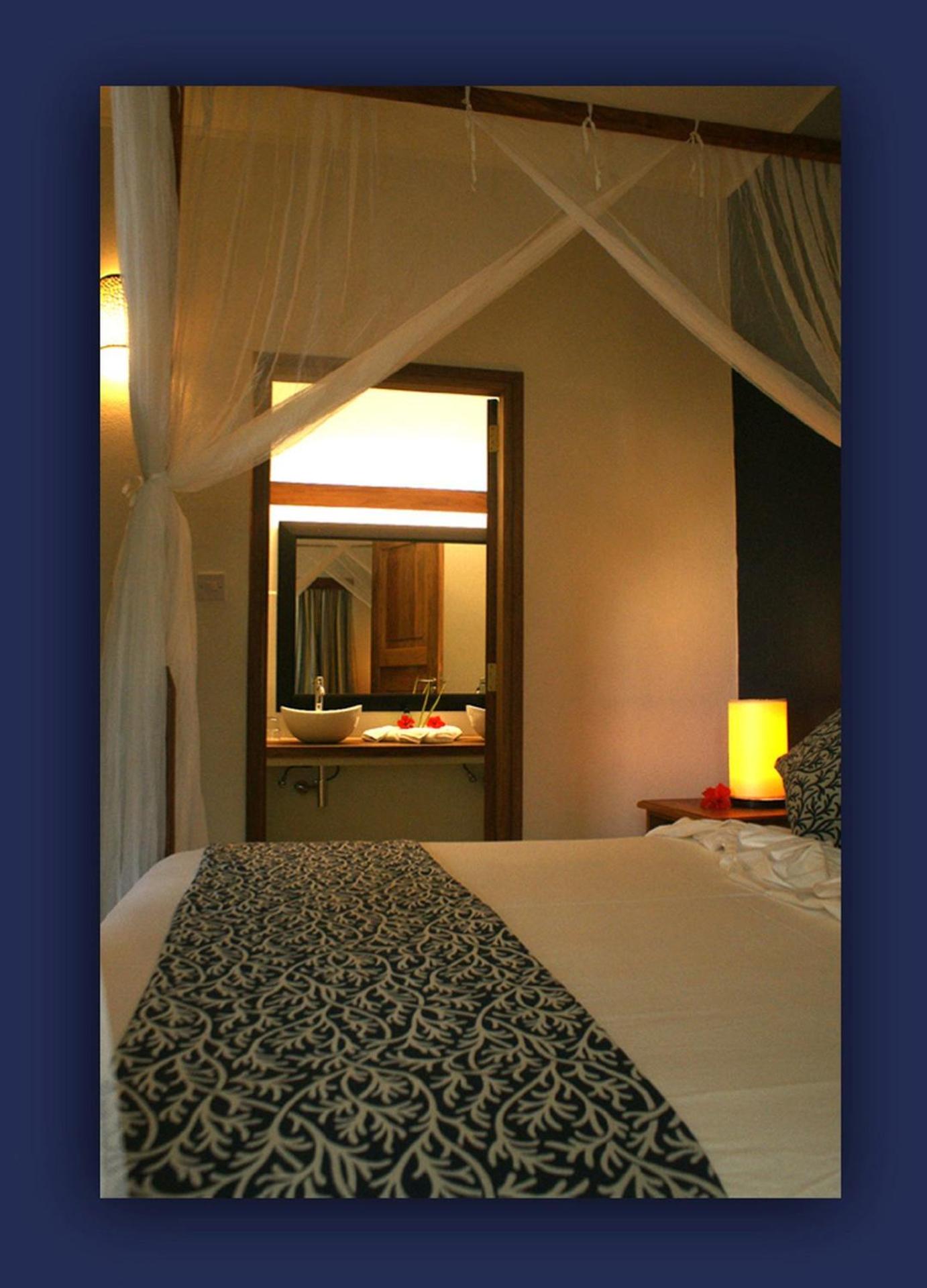 L'Hirondelle Self Catering Guest House - Photo 10
