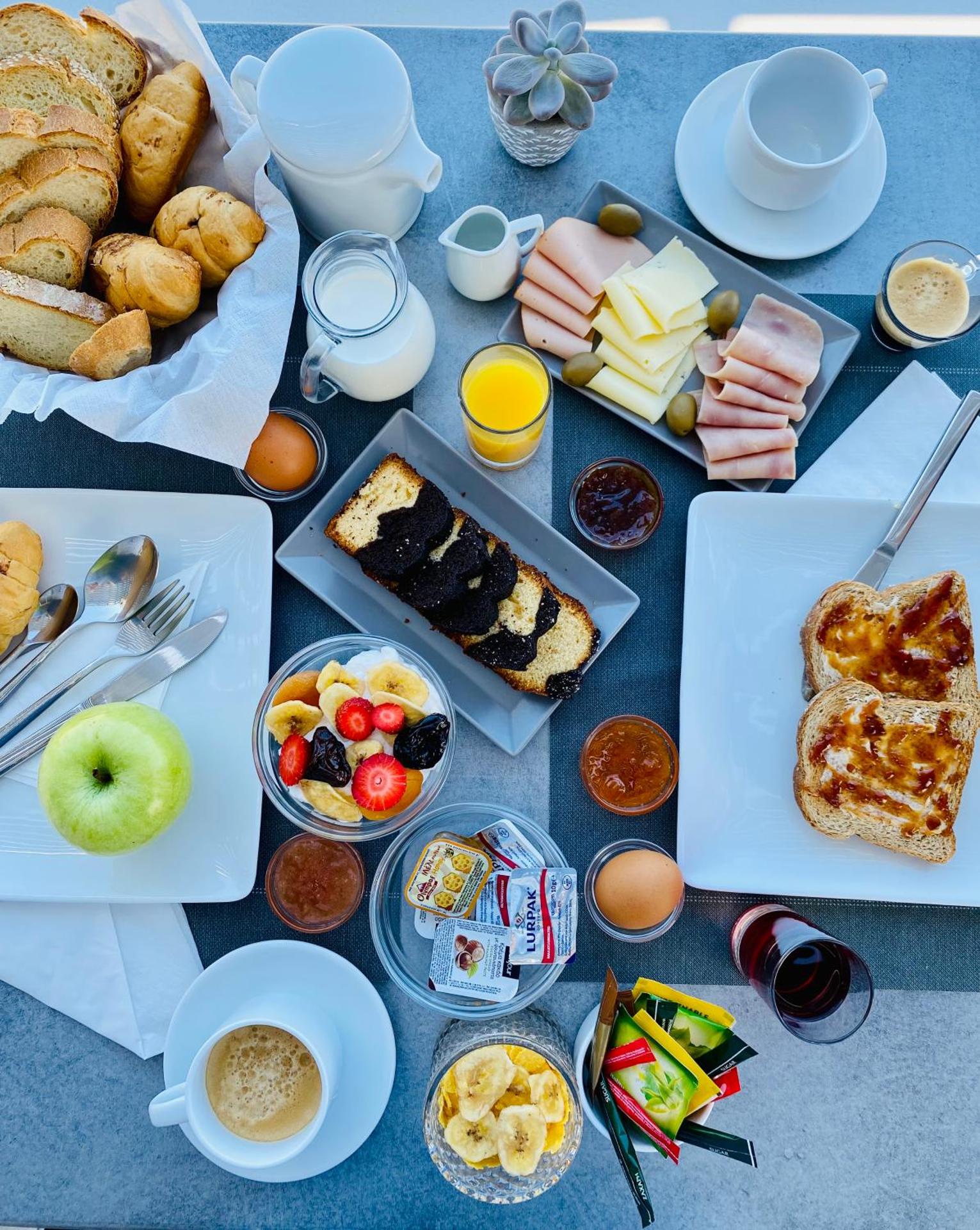 Alkyon Hotel - Photo 10