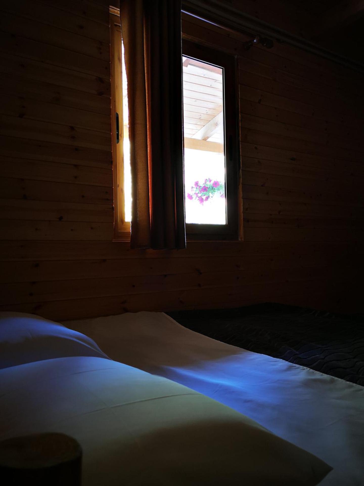 Riverside Komani Lake - Photo 3