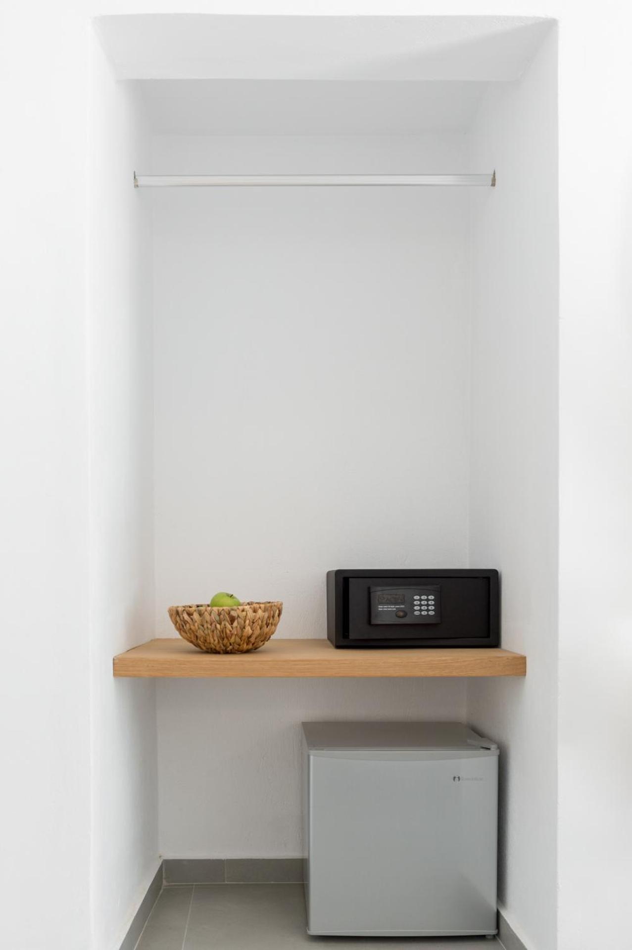 Hotel Eucalyptus - Photo 18