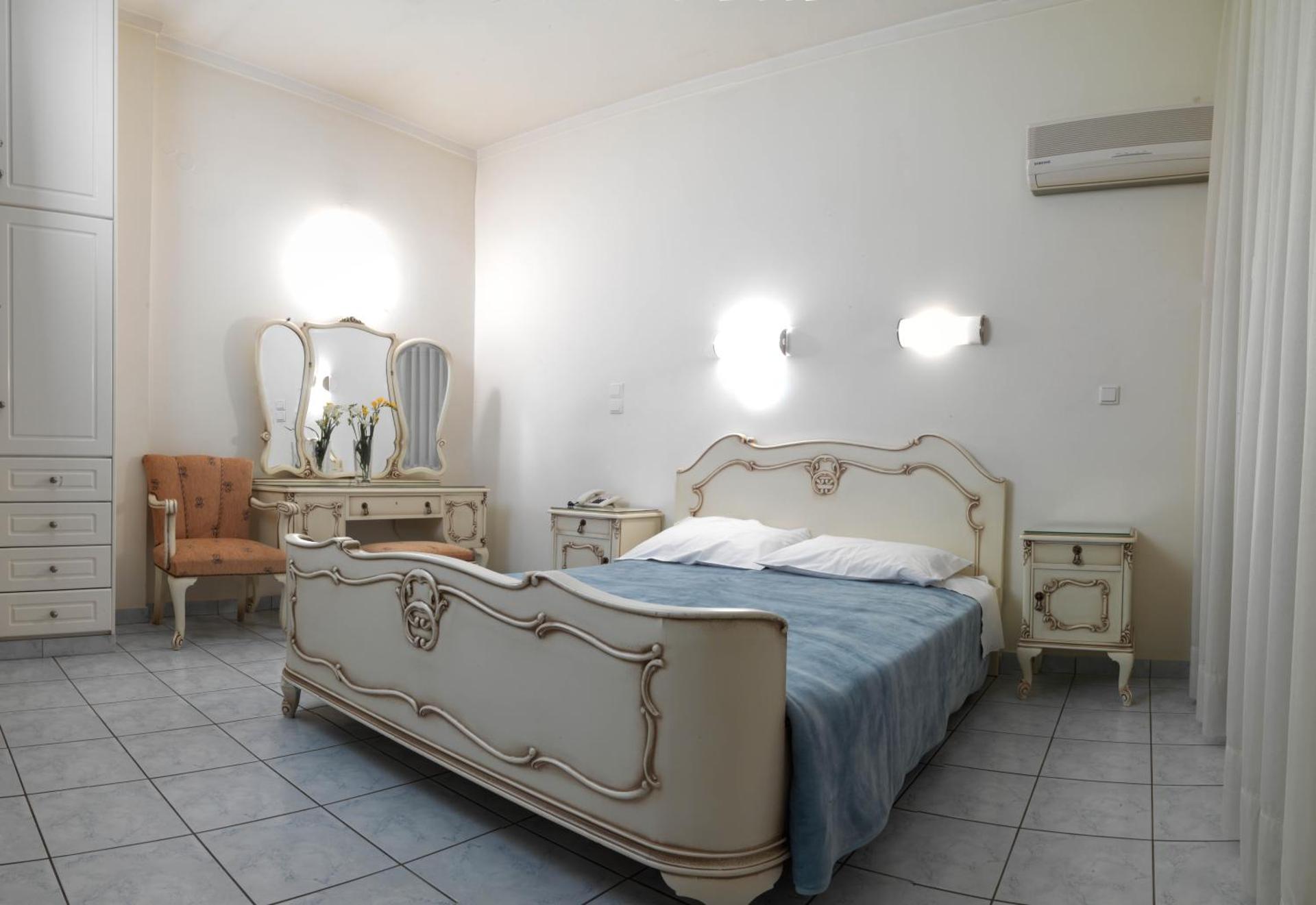 Alex Hotel - Photo 4