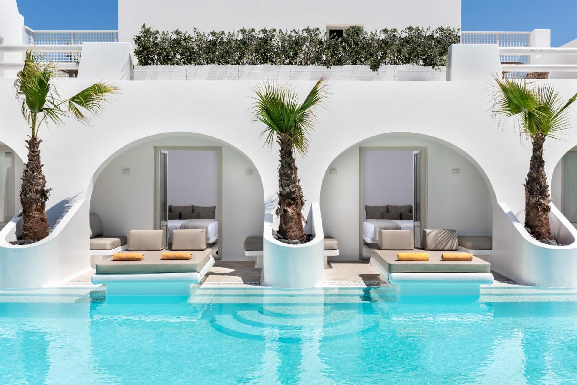 Luxury Swim Up Suite