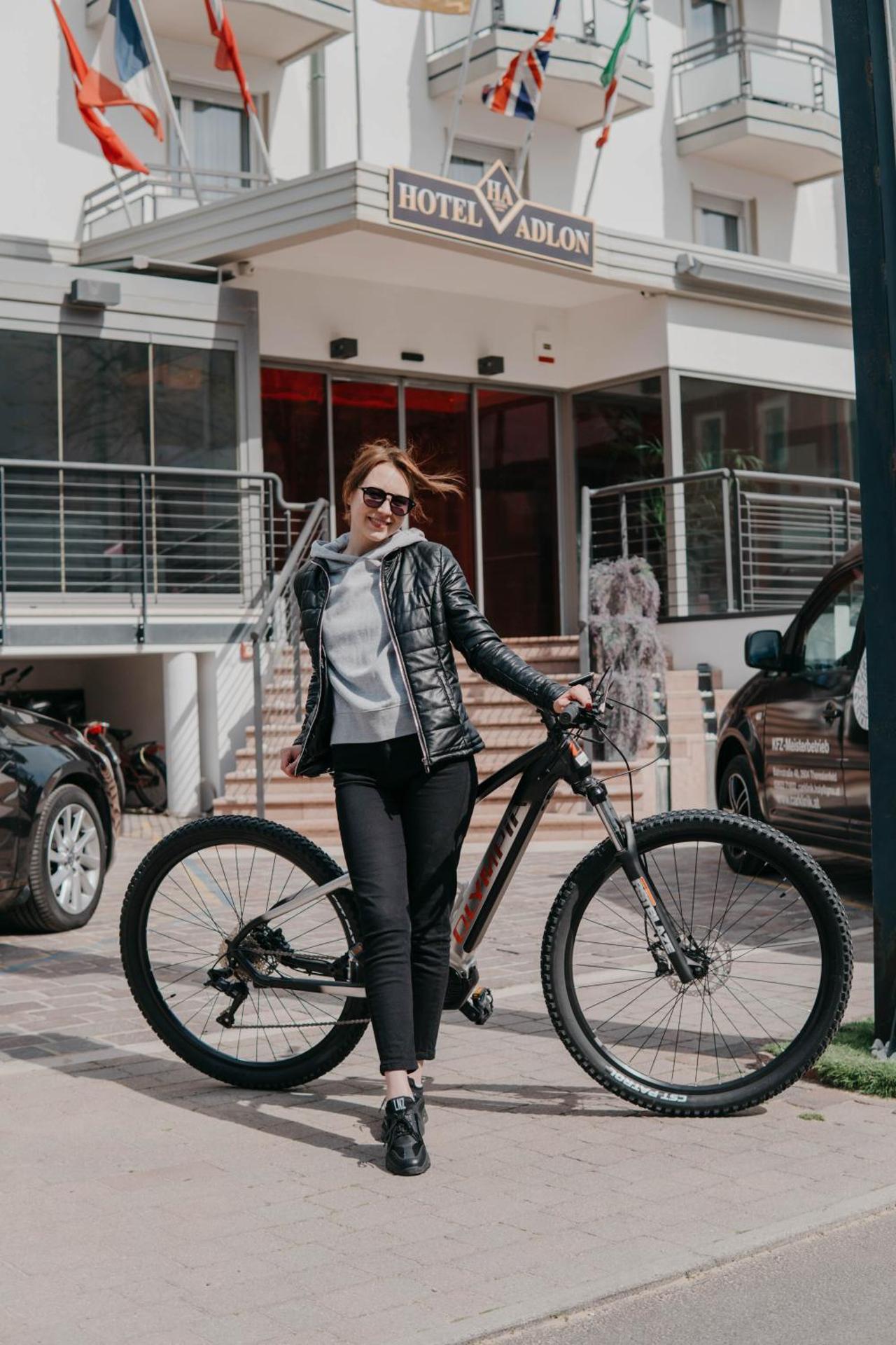 Hotel Adlon - Photo 73