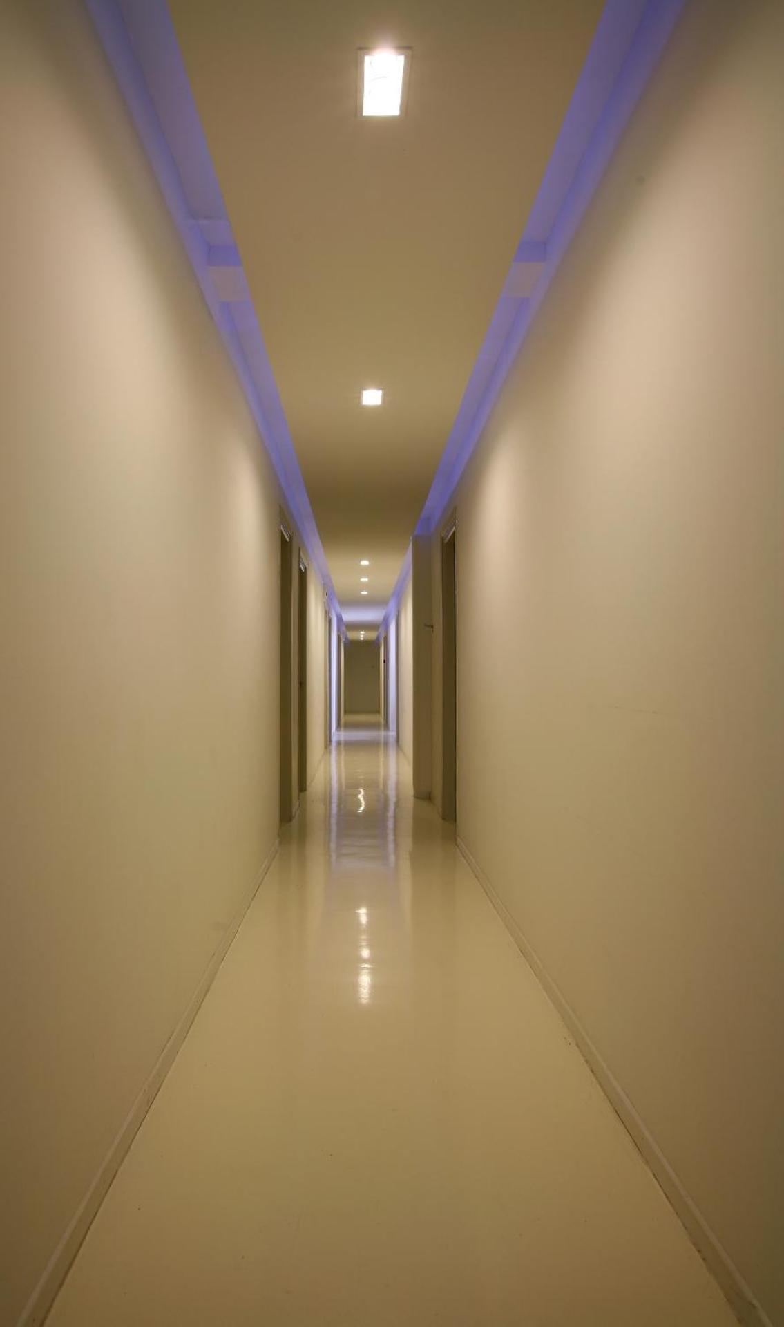 Kamari Beach Hotel - Photo 15