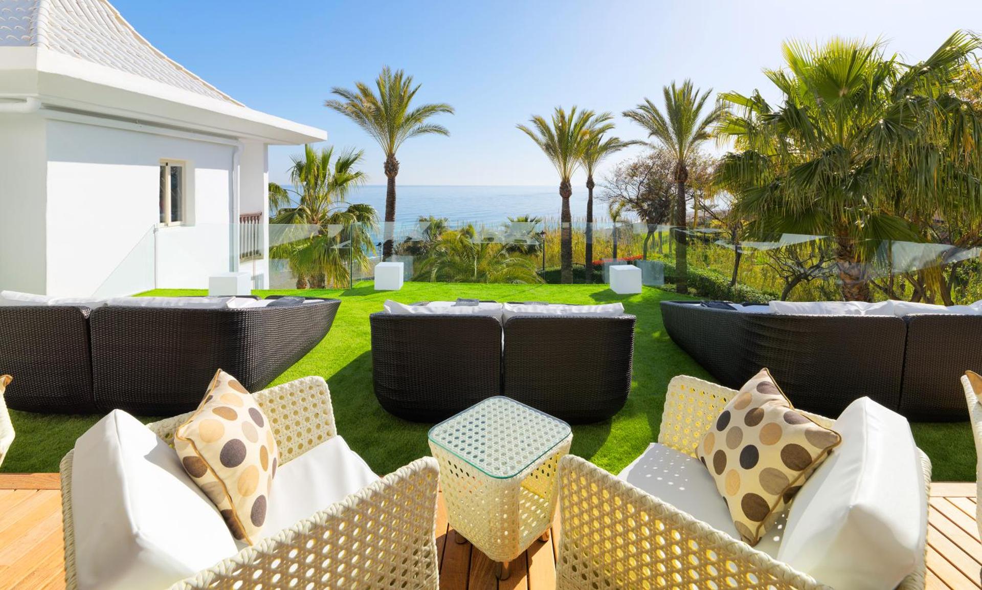 H10 Estepona Palace - Photo 12