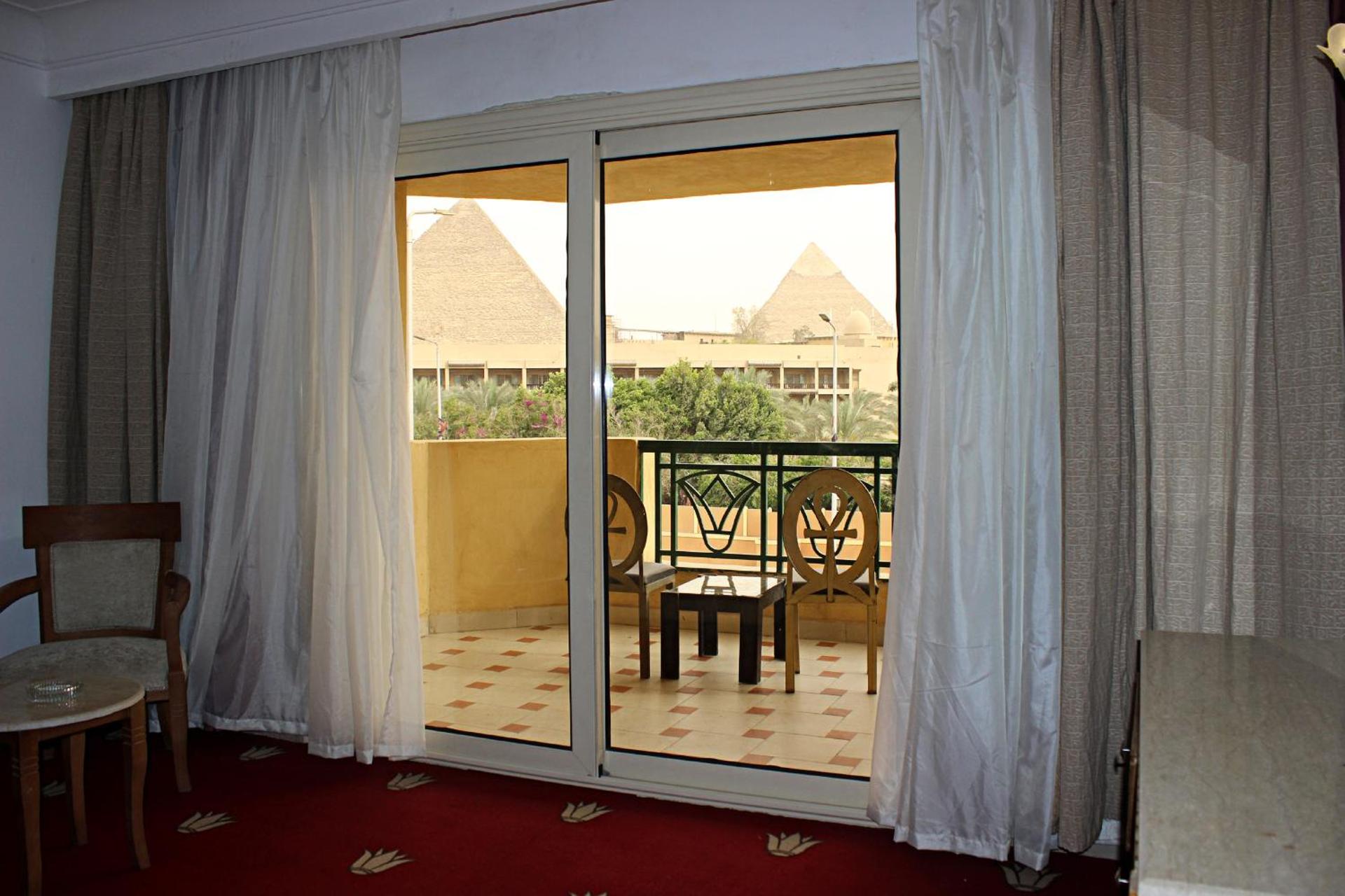 Deluxe Junior Suite with Pyramids View