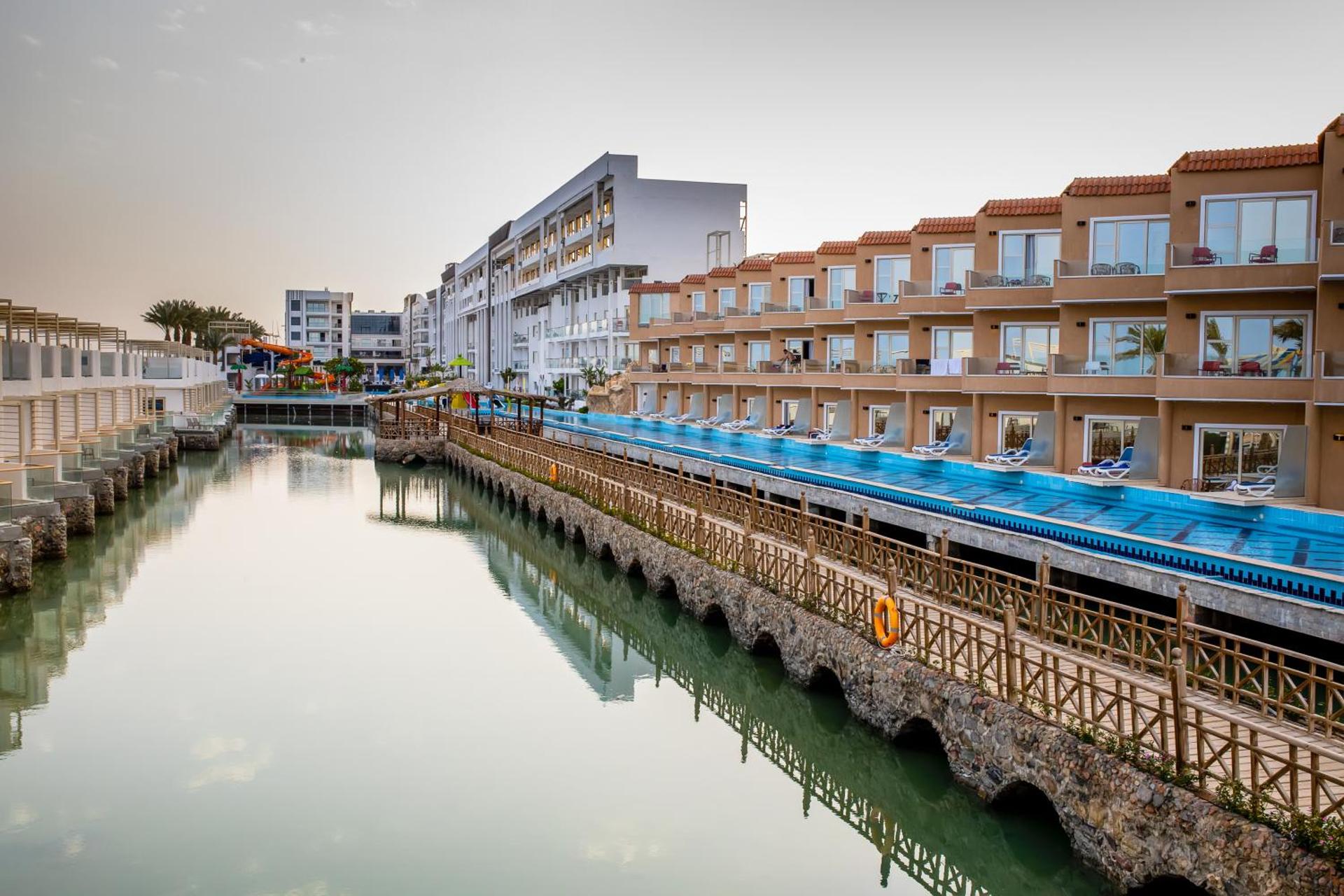 Bellagio Beach Resort & Spa - Photo 195