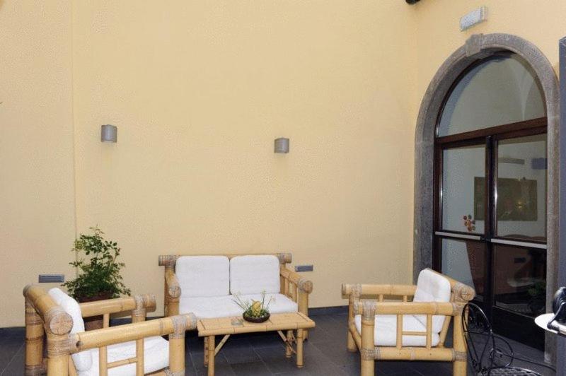 Hotel Urbano V - Photo 5