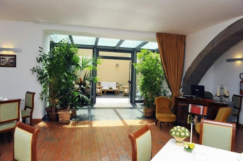 Hotel Urbano V - Photo 10