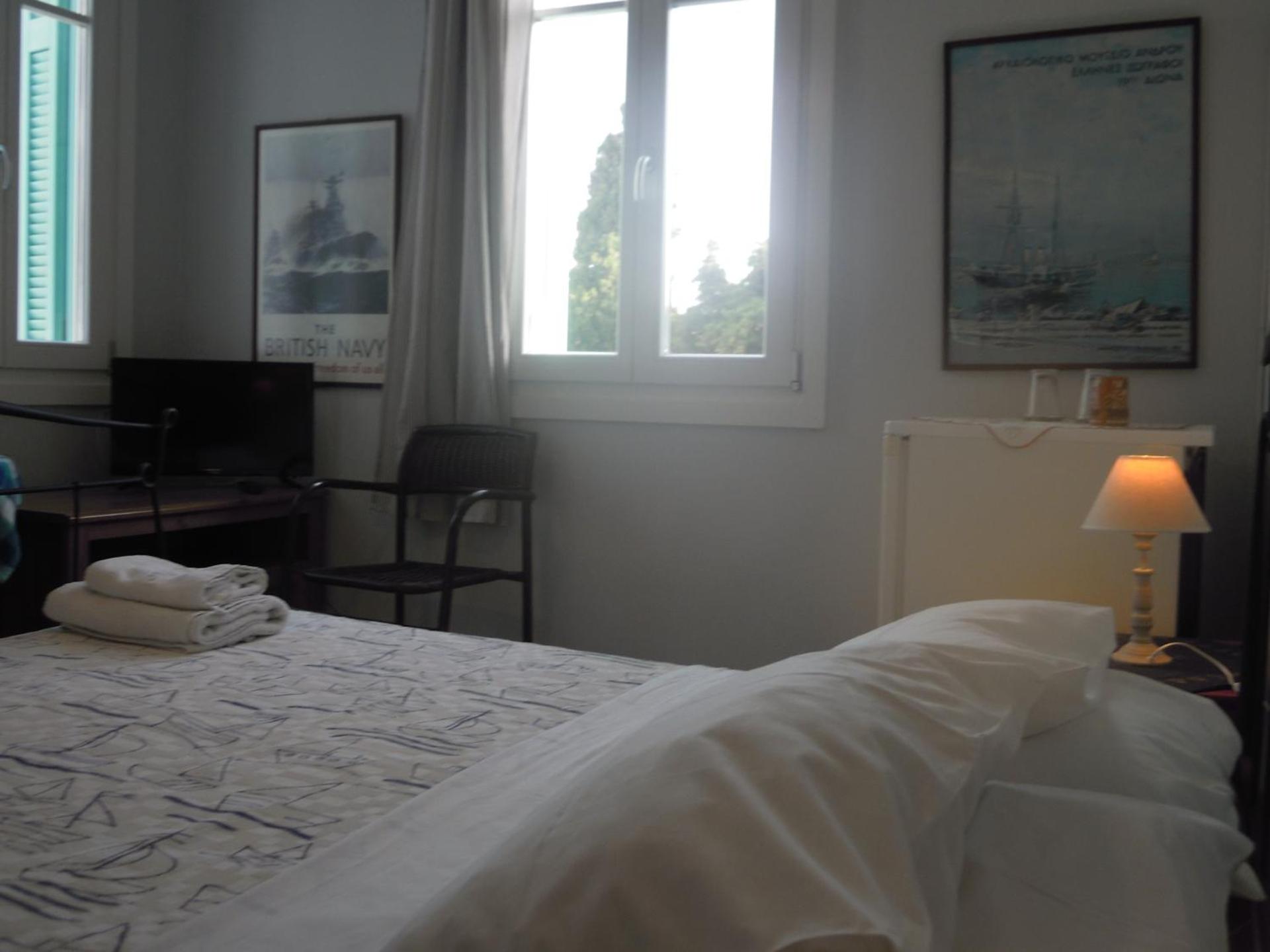 Blue Dolphin - Photo 94