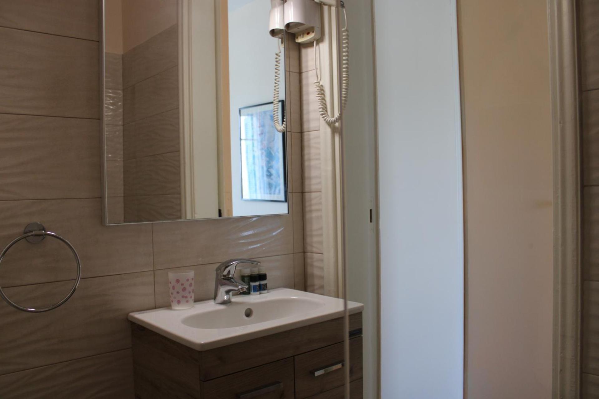 Blue Dolphin - Photo 64