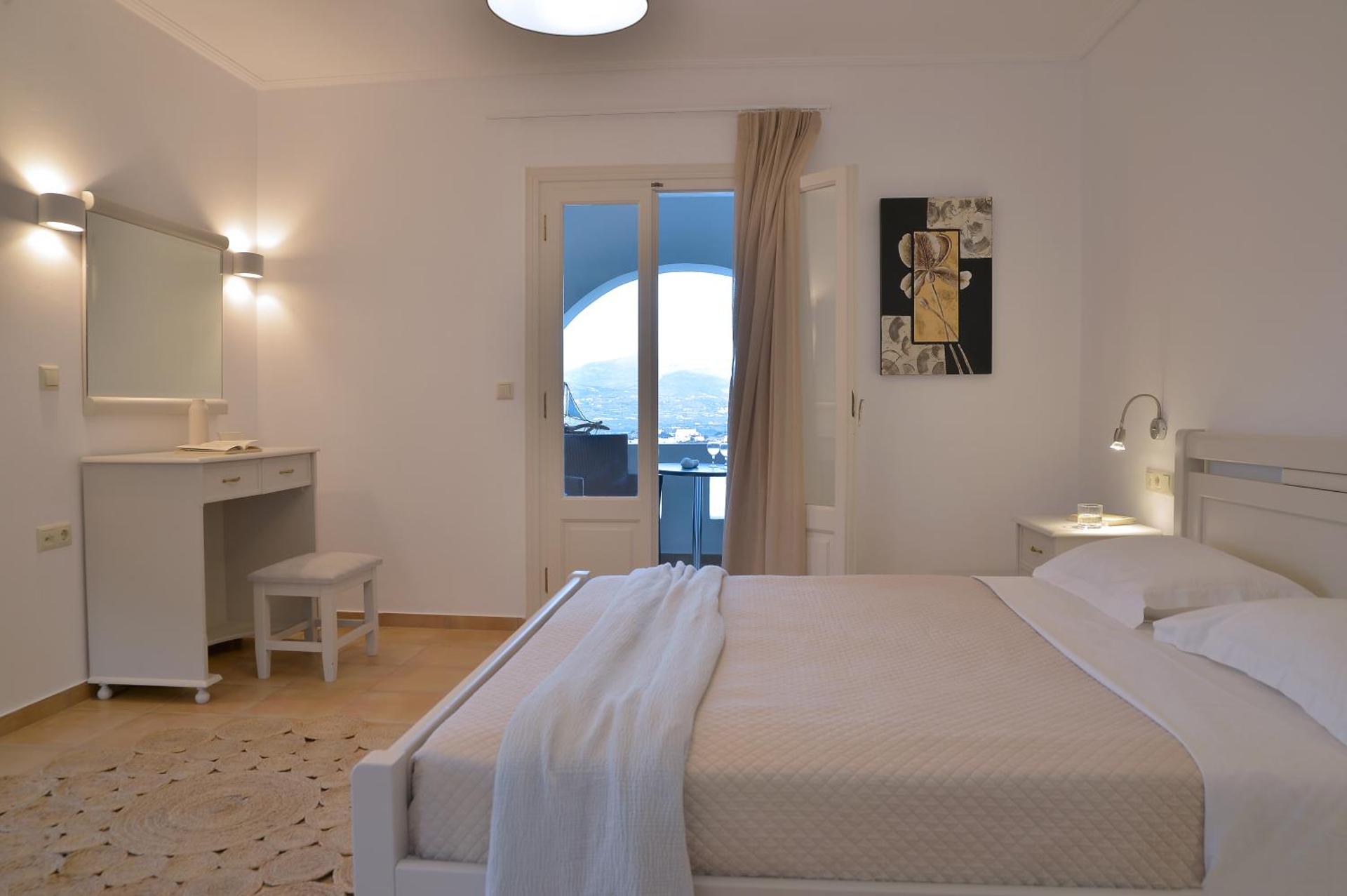Hotel Mediterranean - Photo 11