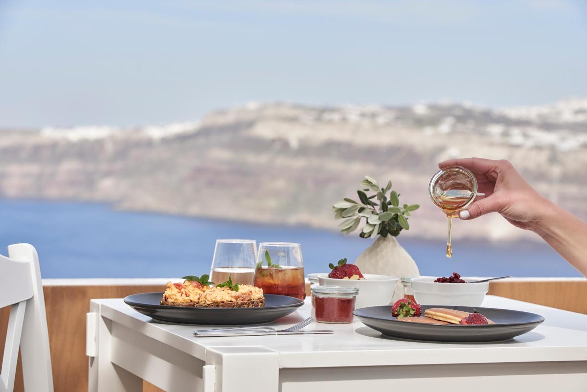 Apanemo Hotel & Suites - Photo 116