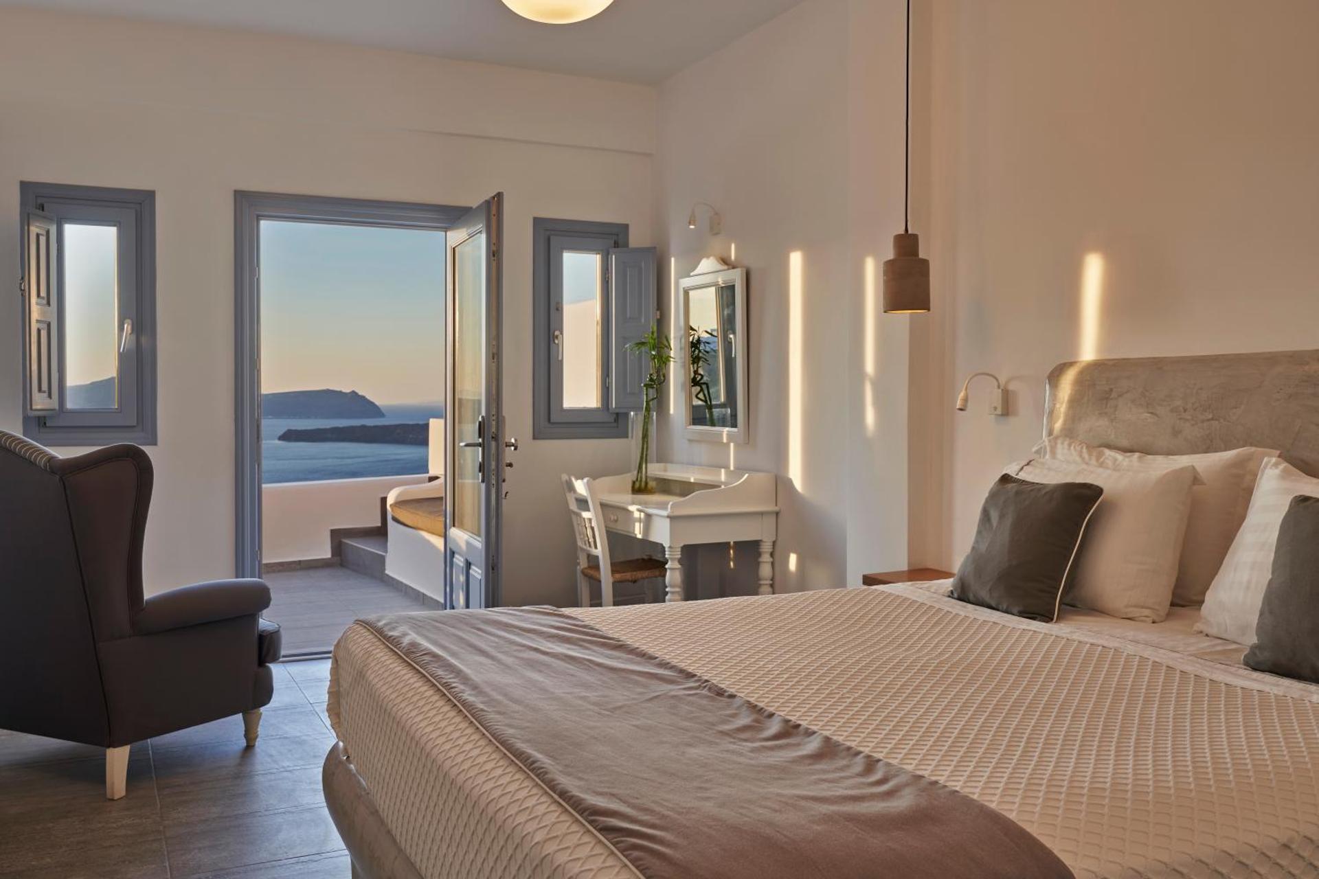 Apanemo Hotel & Suites - Photo 29