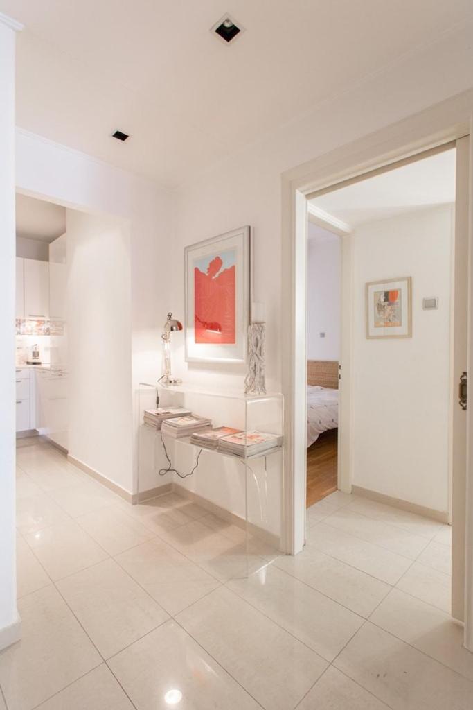 A Cozy Apt in Kolonaki of Athens - Photo 12