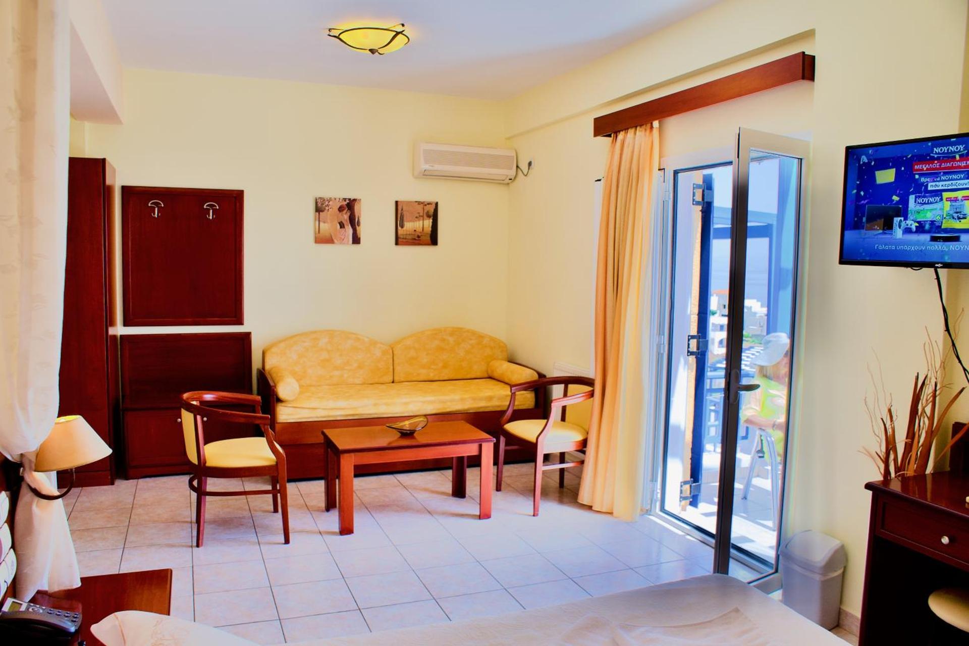 Venardos Hotel - Photo 36