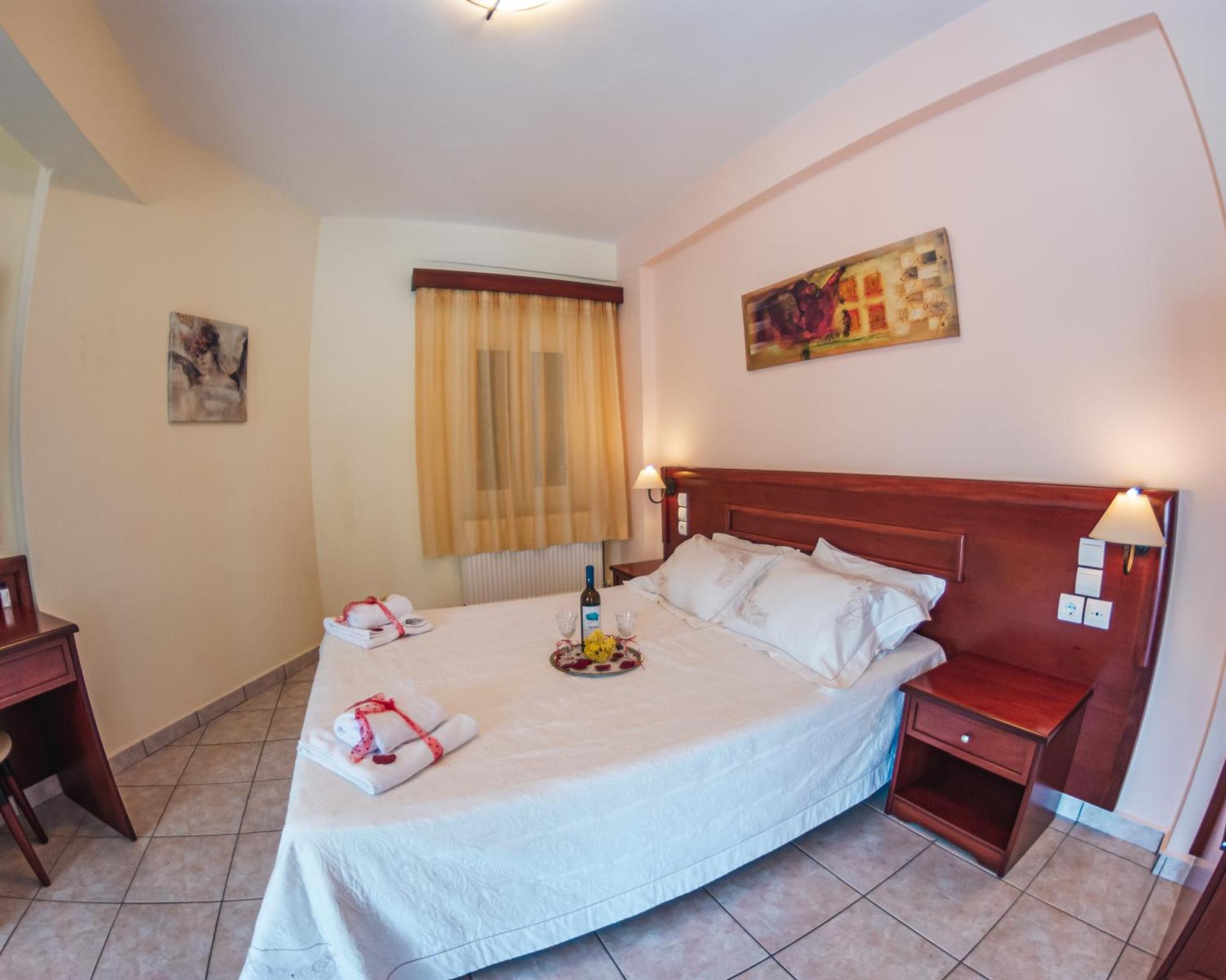 Venardos Hotel - Photo 43