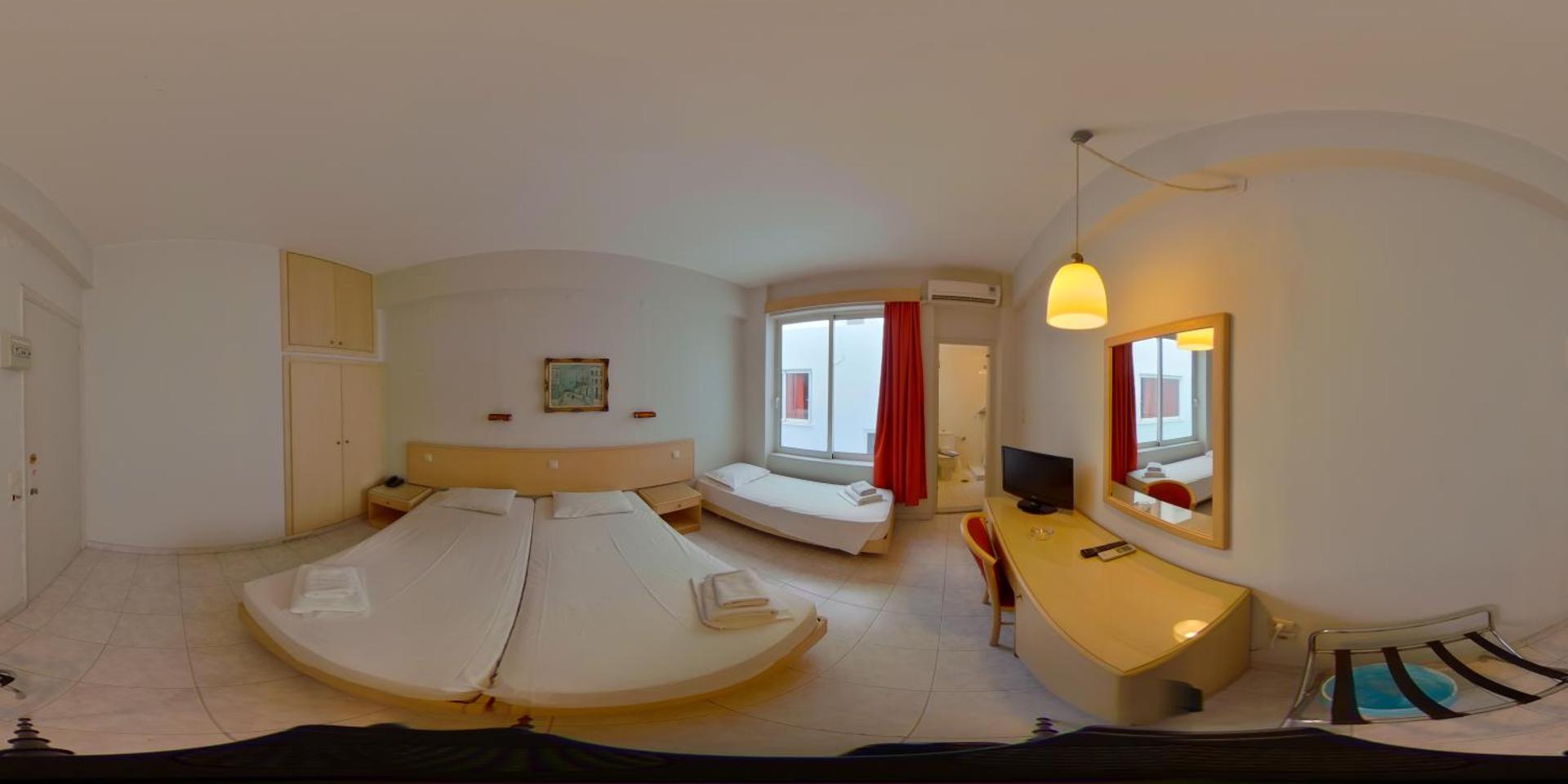 Savoy City Hotel - Photo 3