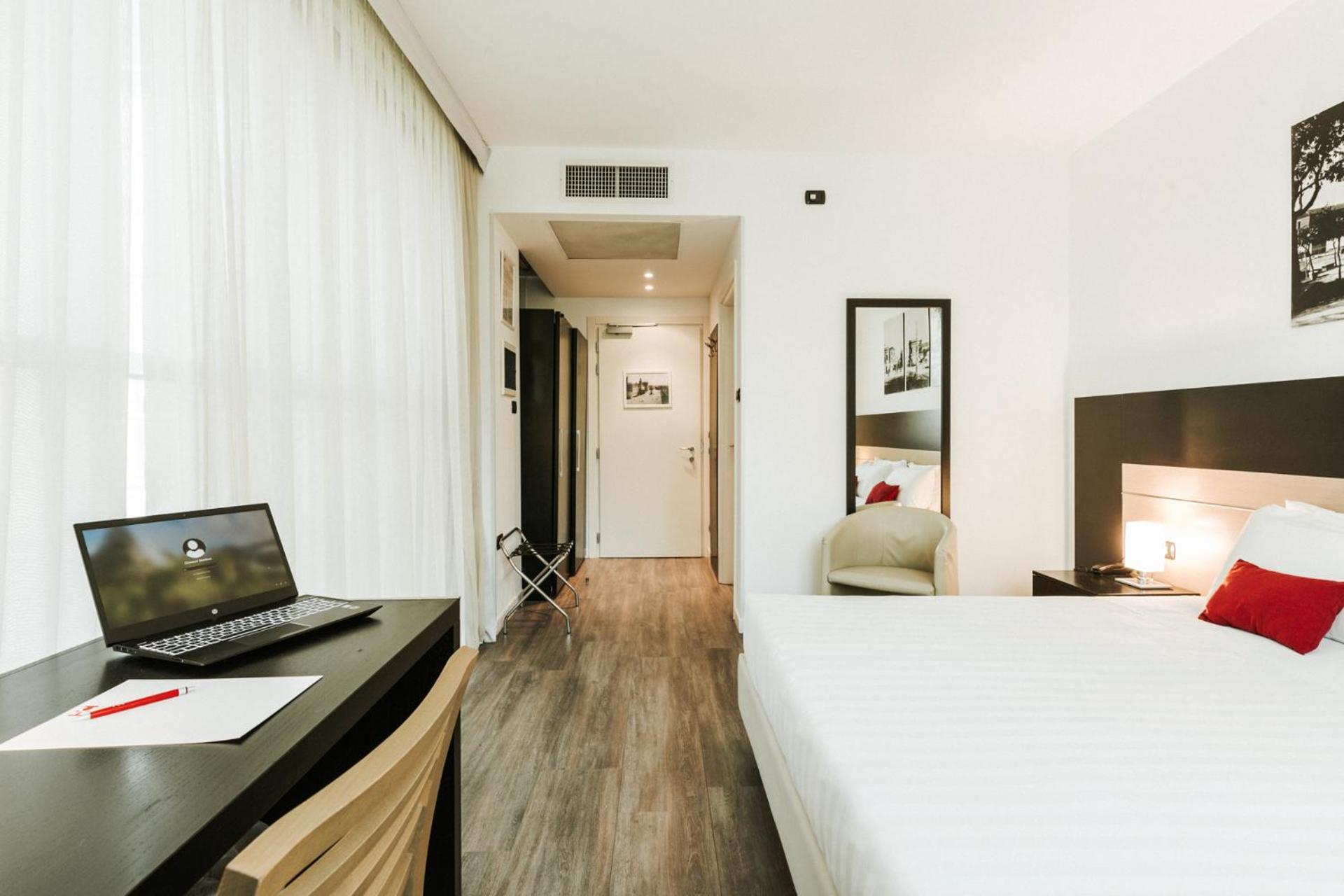Hotel Carpi - Photo 9
