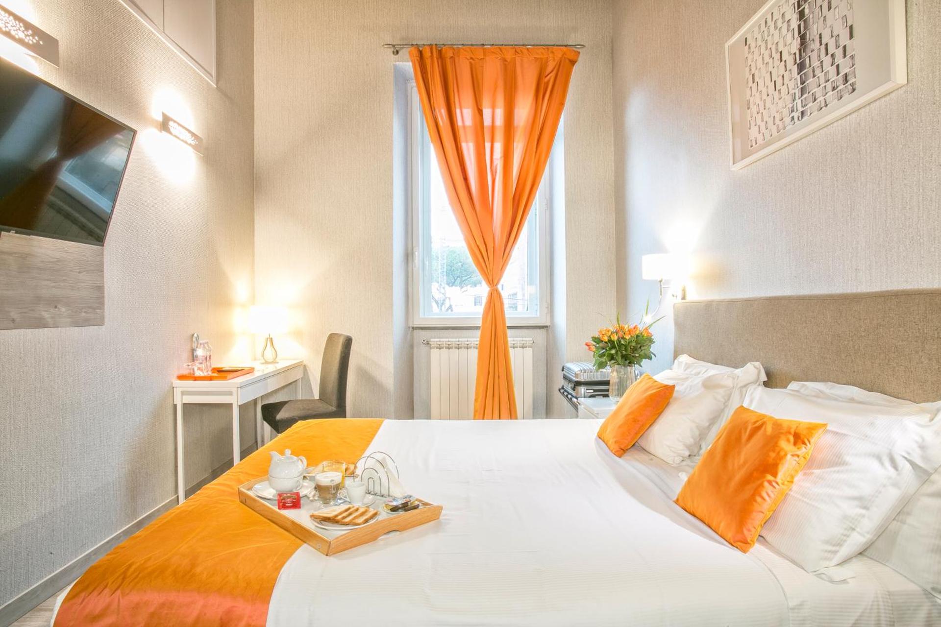 History Suite - Photo 23