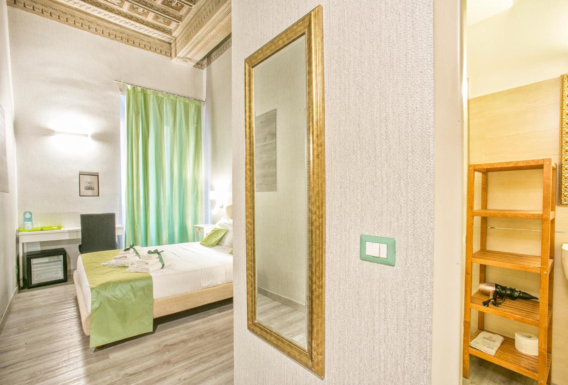 History Suite - Photo 53