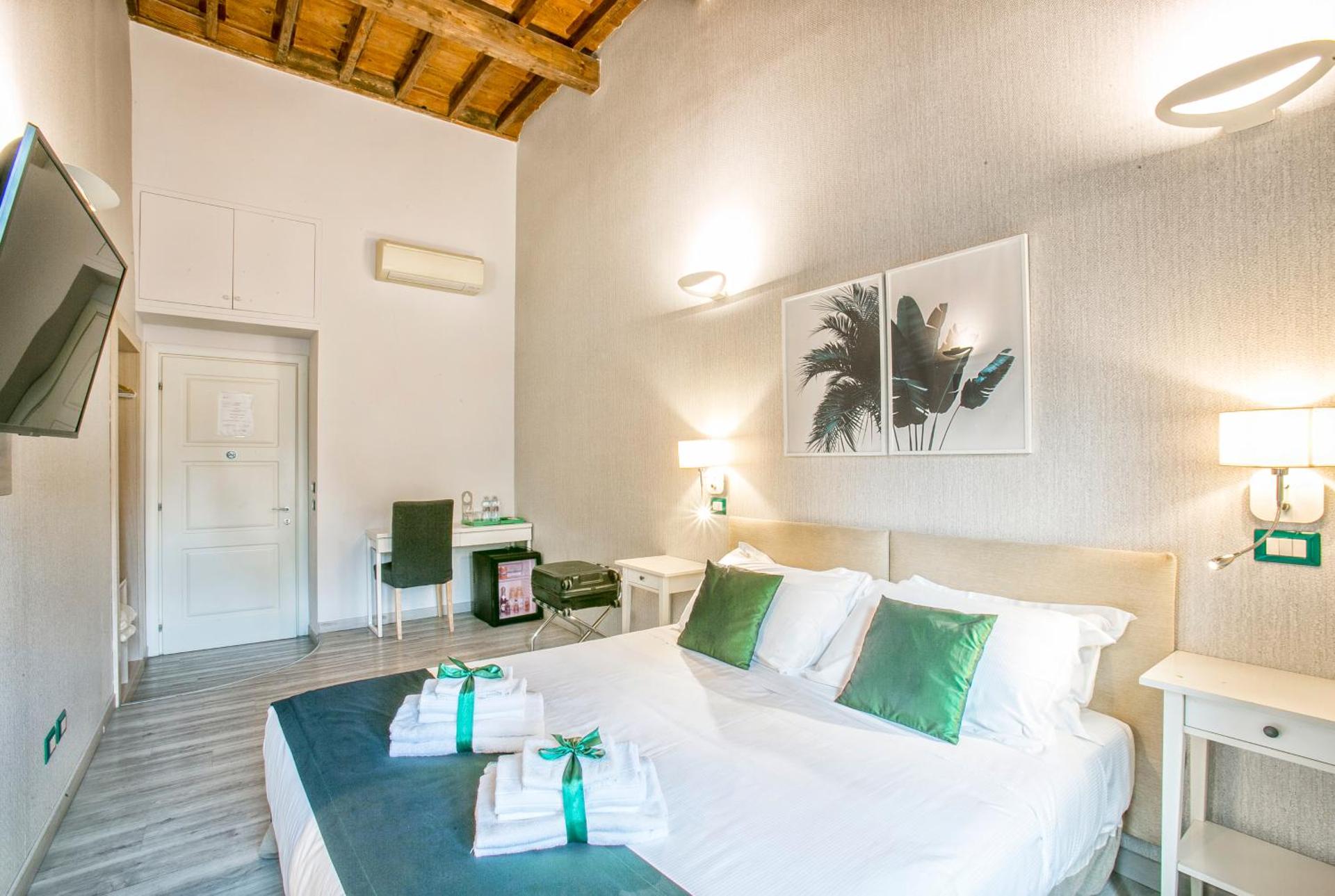 History Suite - Photo 52