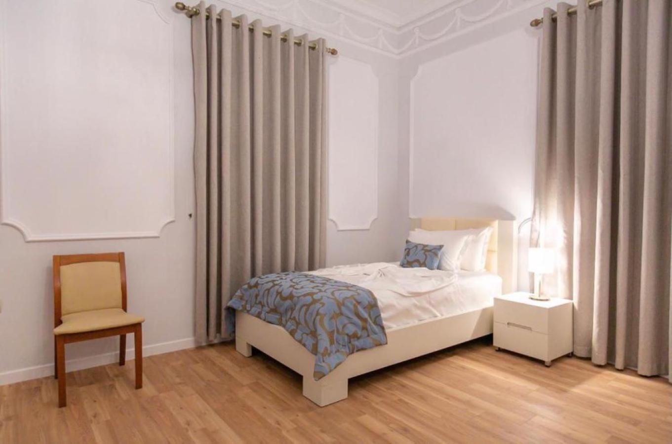 Ferdinand Hotel Rooms - Photo 31