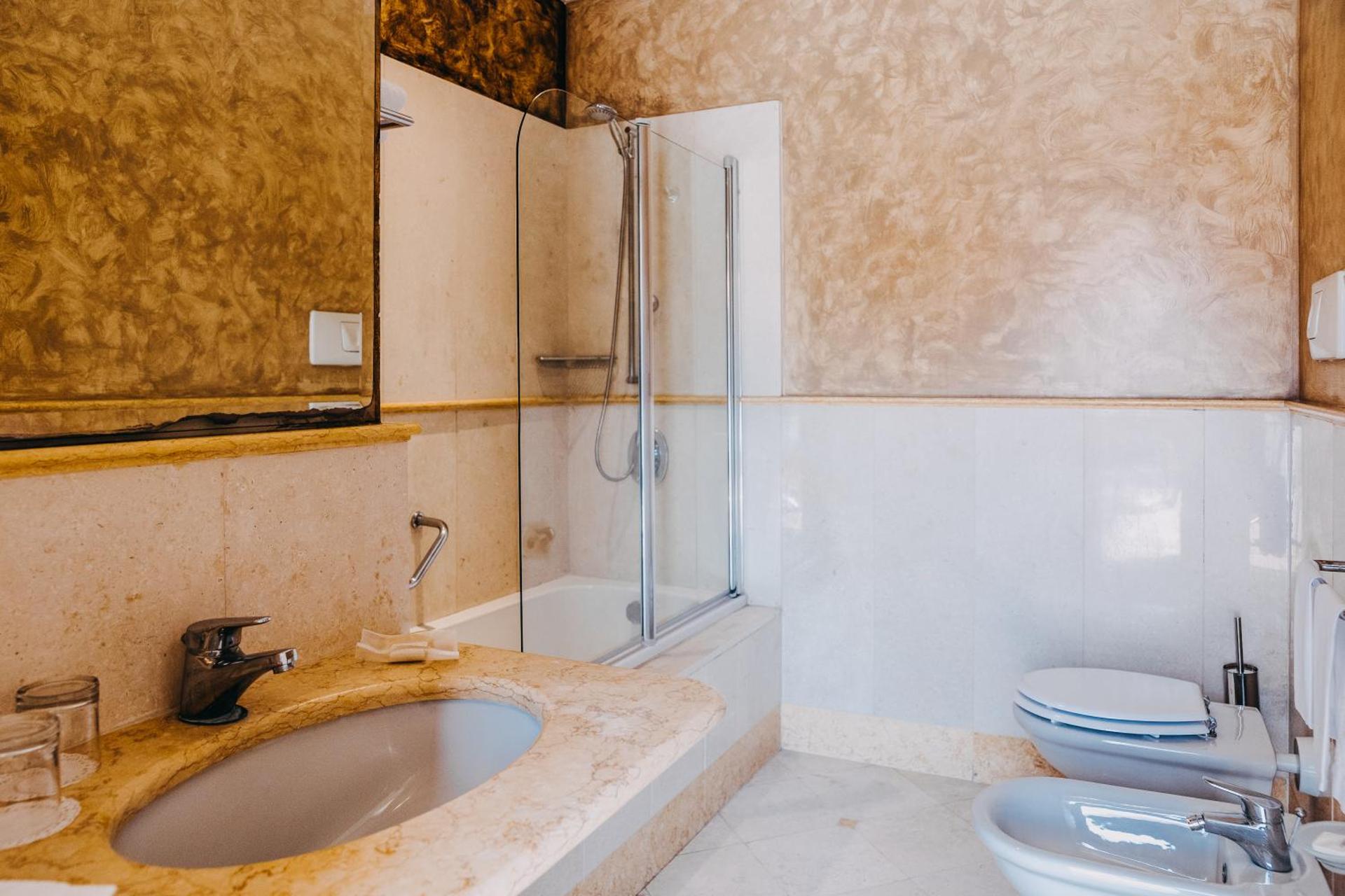 Costantinopoli 104 - Photo 34