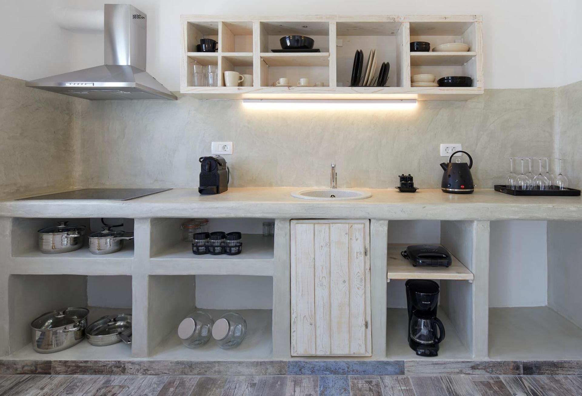 El Verano Suites - Photo 8