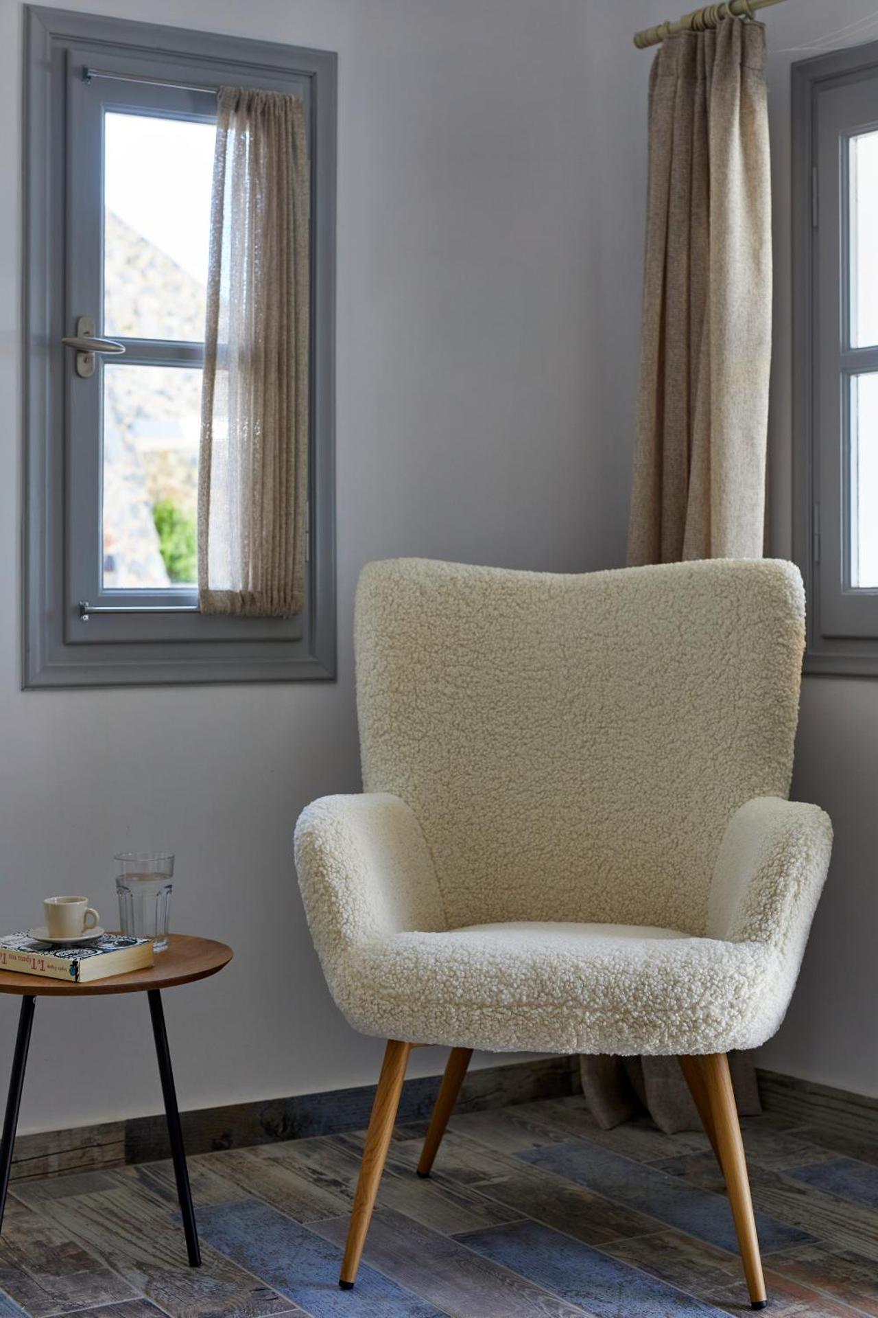 El Verano Suites - Photo 19