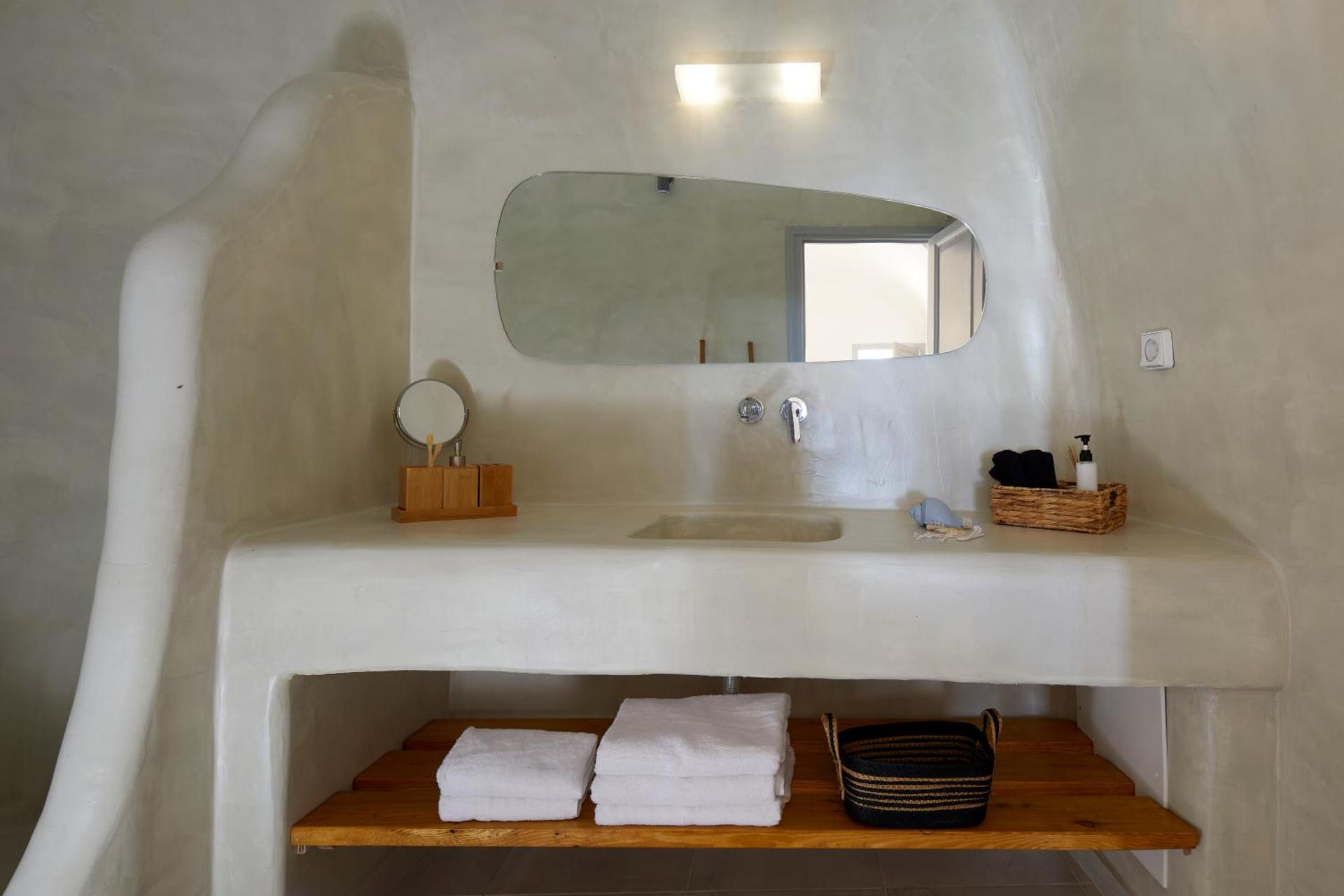 El Verano Suites - Photo 40